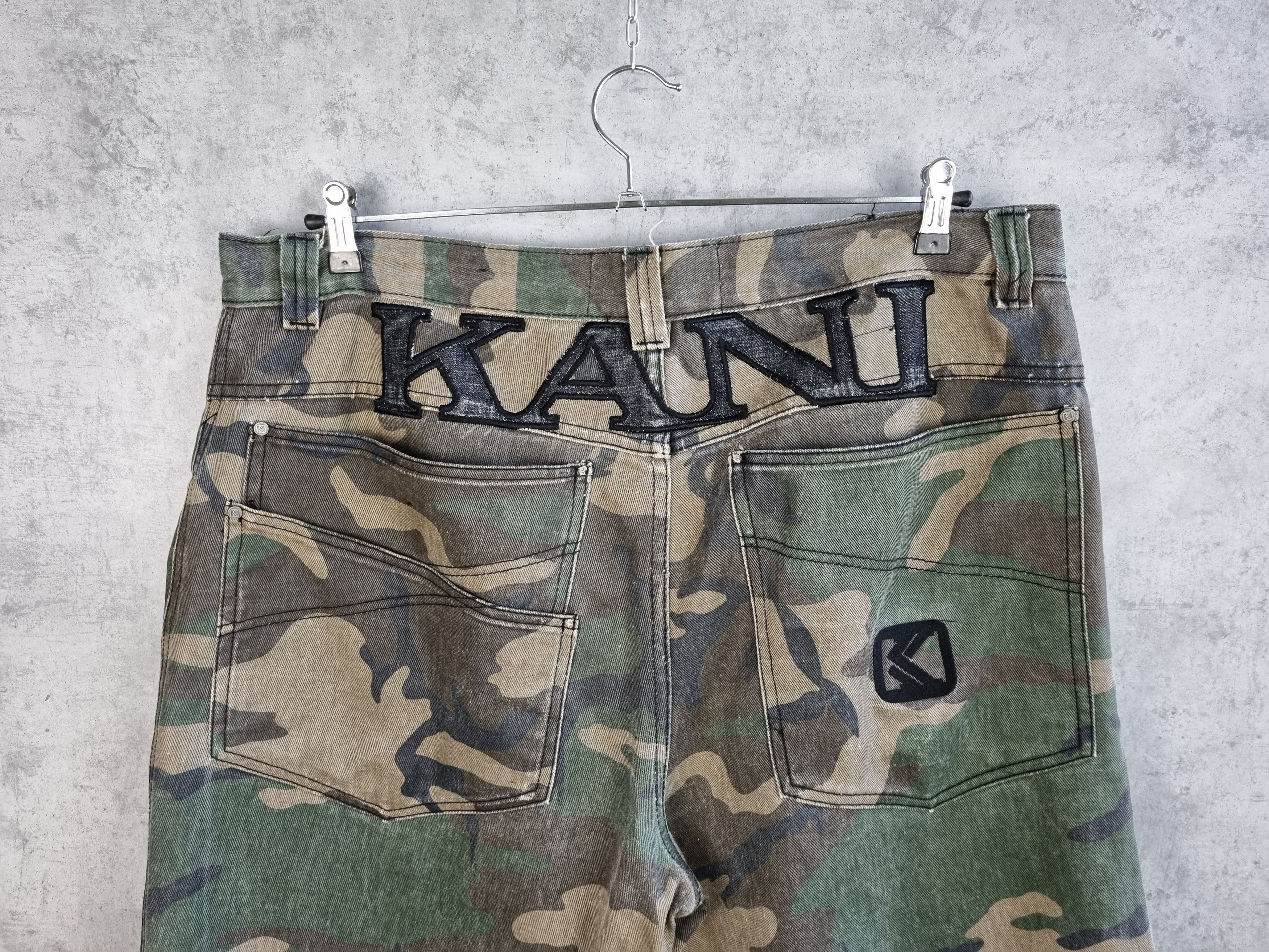 Karl Kani 90s KARL KANI Big Logo Camo shorts Secret Pocket Size US 34 / EU 50 - 7 Thumbnail