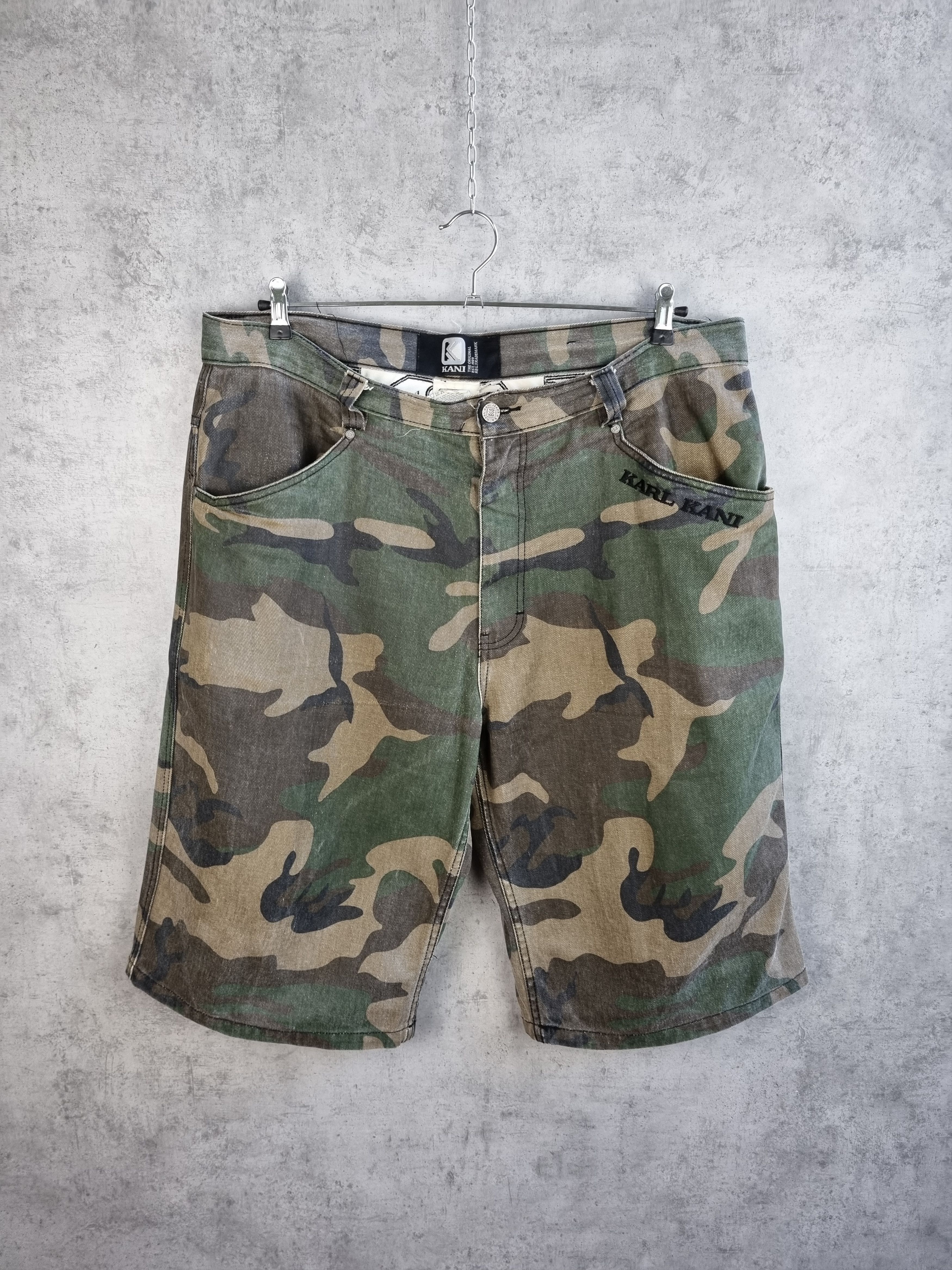 Karl Kani 90s KARL KANI Big Logo Camo shorts Secret Pocket Size US 34 / EU 50 - 4 Thumbnail