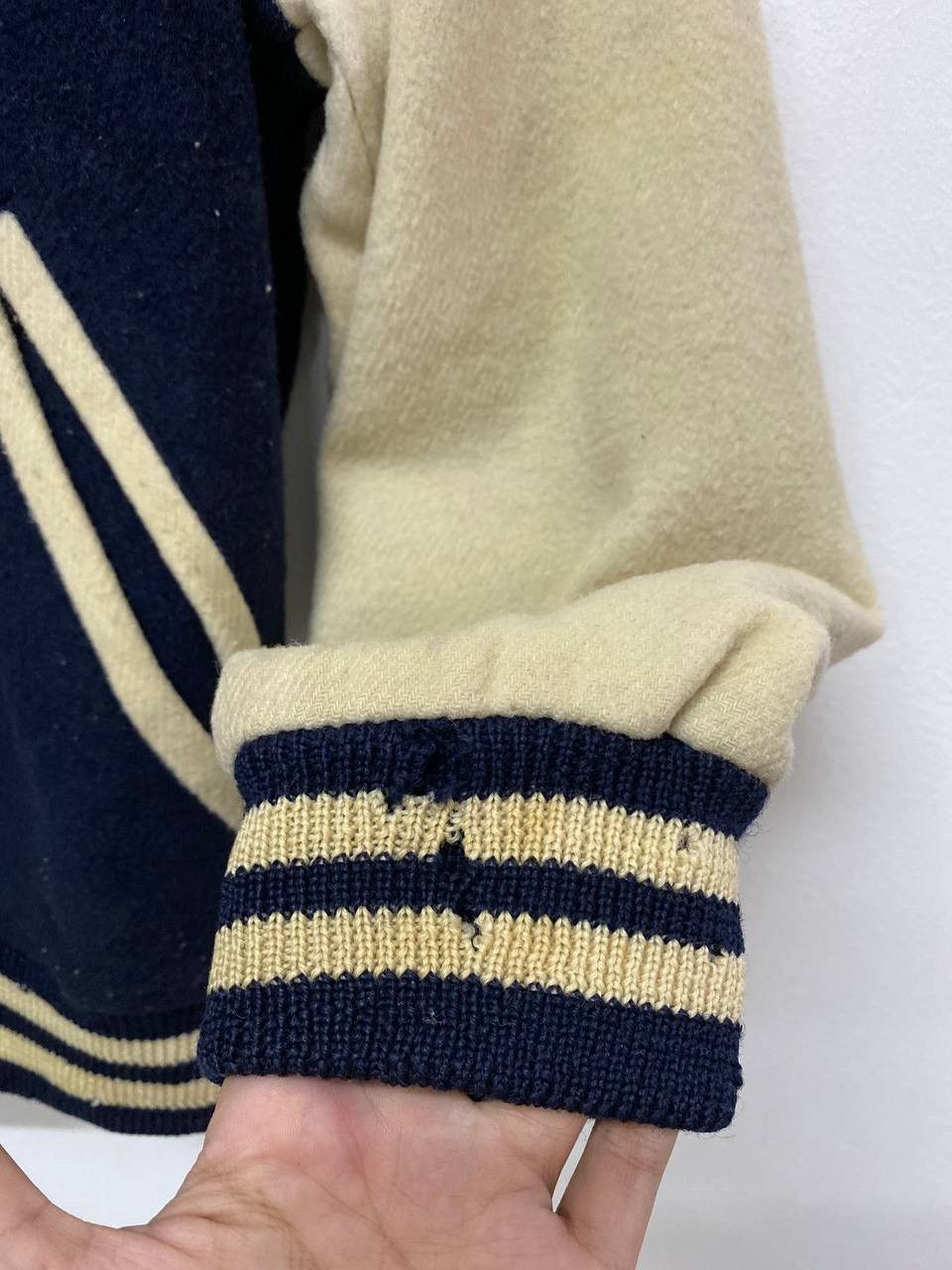 Vintage Vintage Varsity Stadium Jacket Wool Nice Colour Size US M / EU 48-50 / 2 - 7 Thumbnail