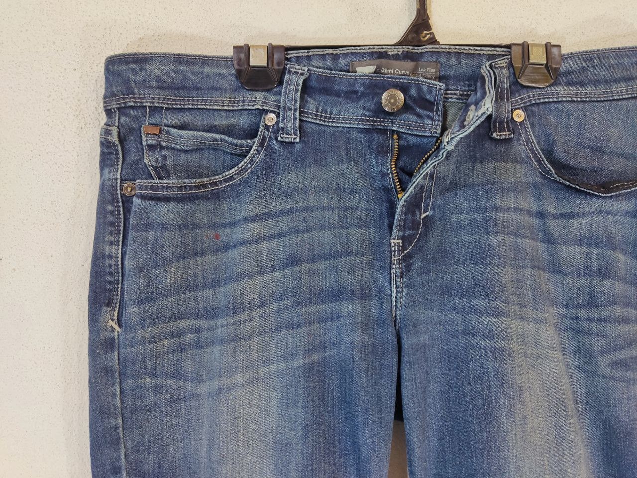 Levi's levis demi curve low rise bootcut skinny denim Size 35" - 7 Thumbnail