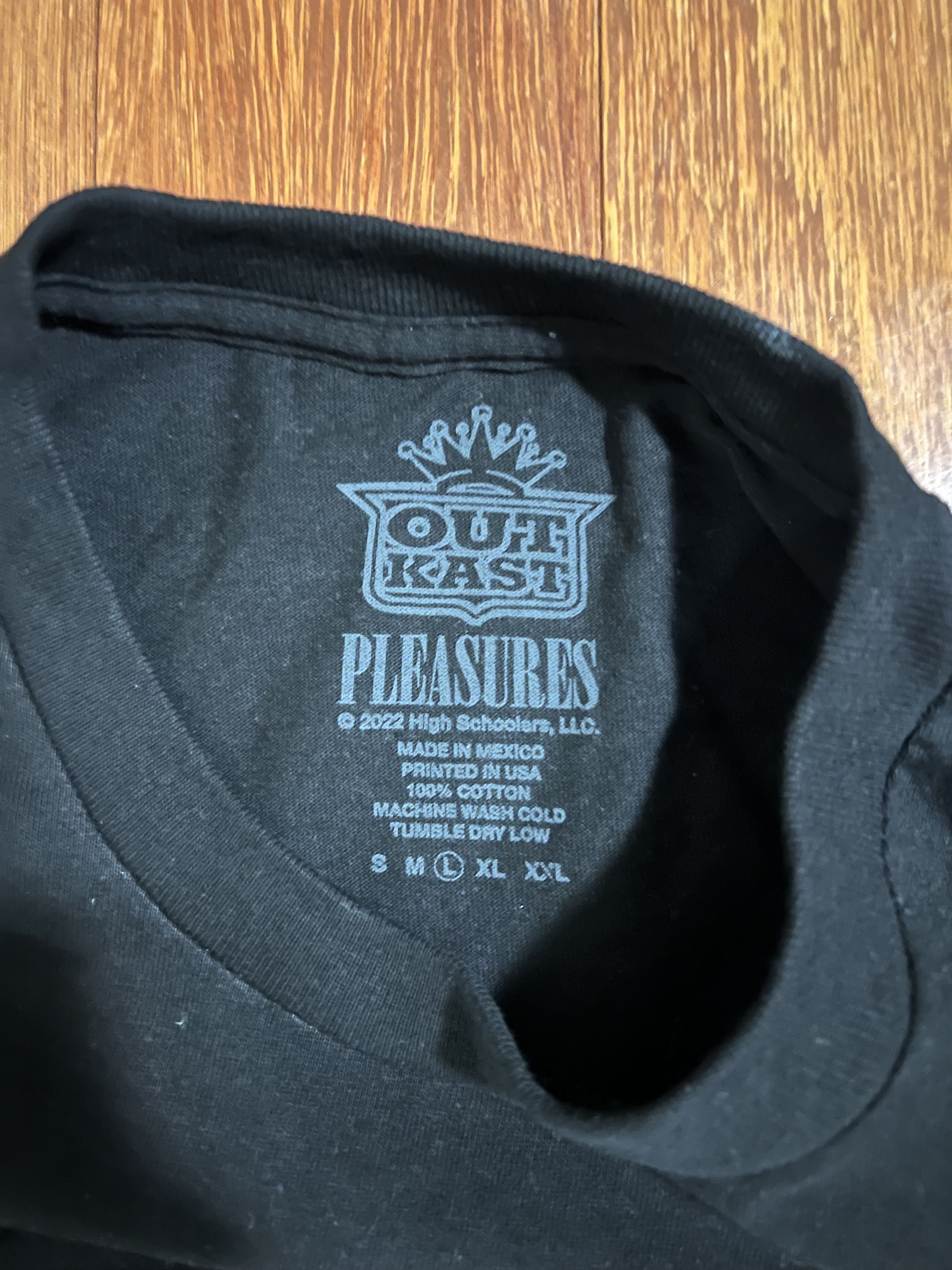 Outkast × Pleasures 💚 Pleasures x Outkast Vocabulary T-Shirt Black Large NEW Size US L / EU 52-54 / 3 - 7 Thumbnail