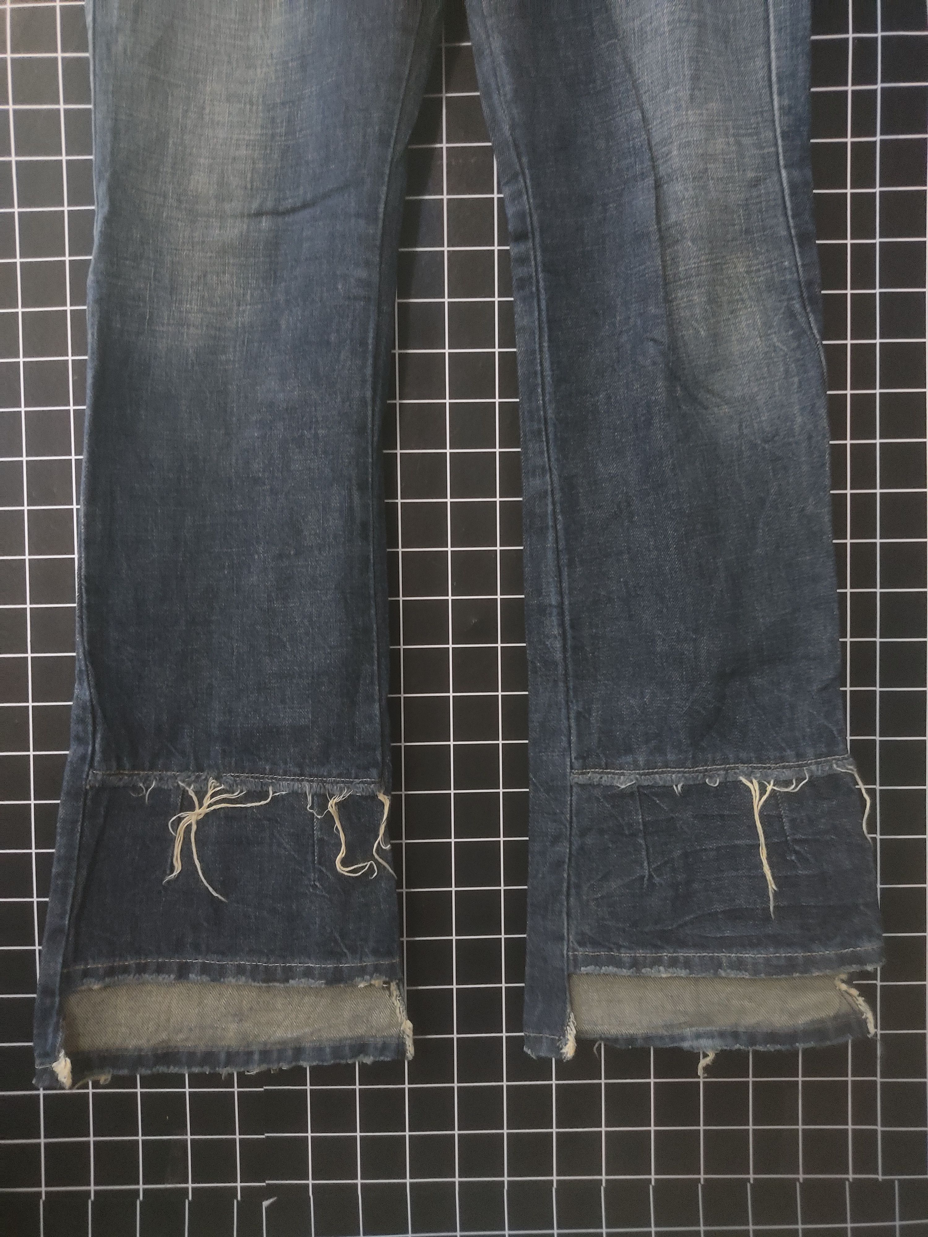 Marithe + Francois Girbaud Marithe Francois Girbaud Distressed Style Denim Pant Size US 32 / EU 48 - 3 Thumbnail