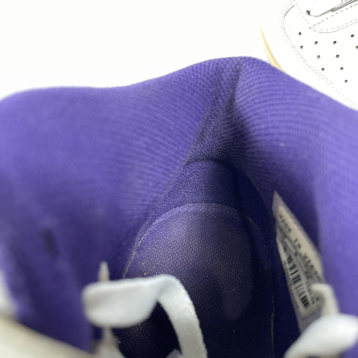 Nike 2010 Nike Air Force 1 Mid White Purple Size US 10 / EU 43 - 10 Thumbnail