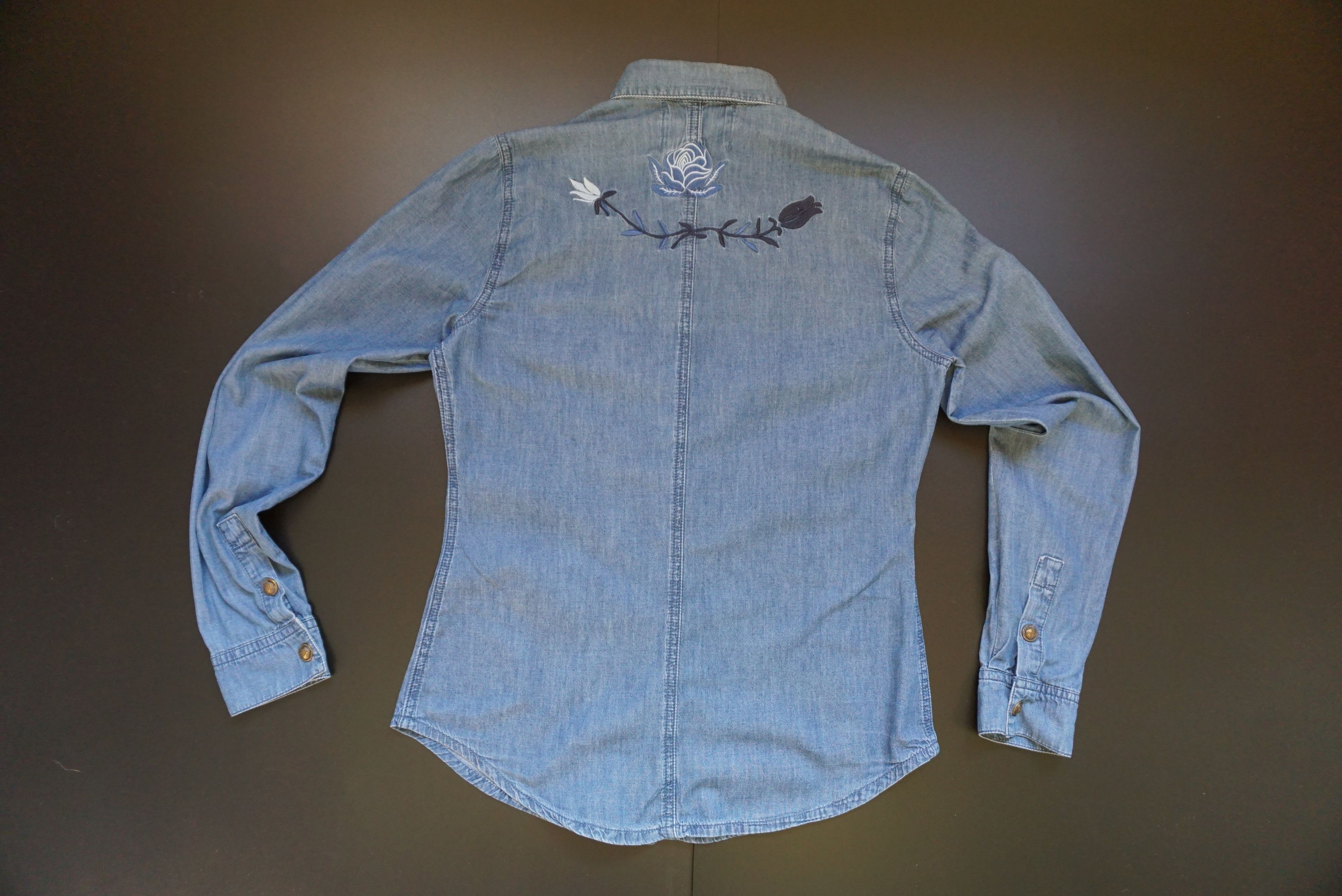 Desigual Desigual S 4/6 Exotic jeans shirt embroidered floral cowboy Size S / US 4 / IT 40 - 23 Thumbnail