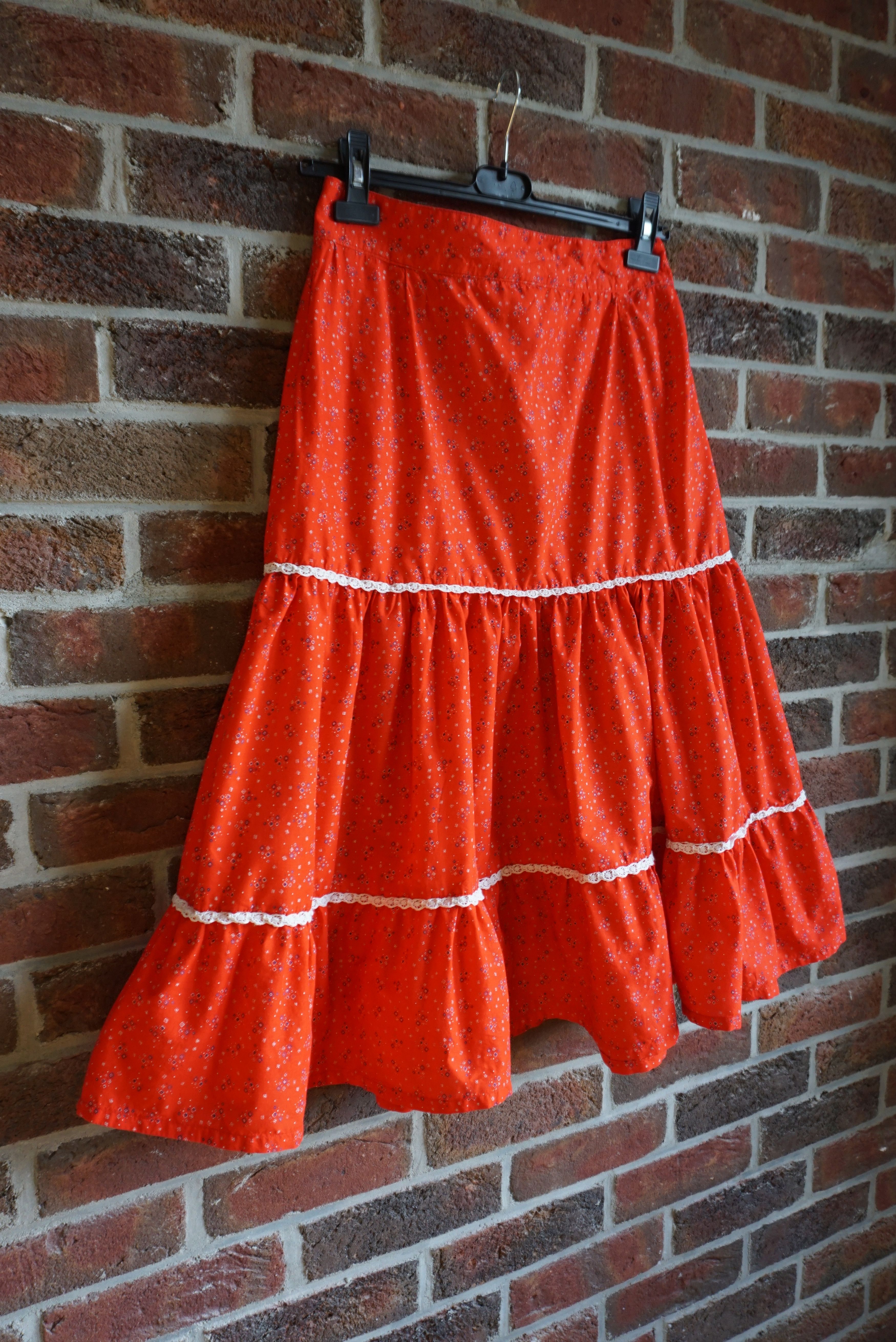 Handmade Spanish custom made skirt 70s floral cotton M 6/8 peasant Size 30" / US 8 / IT 44 - 19 Thumbnail