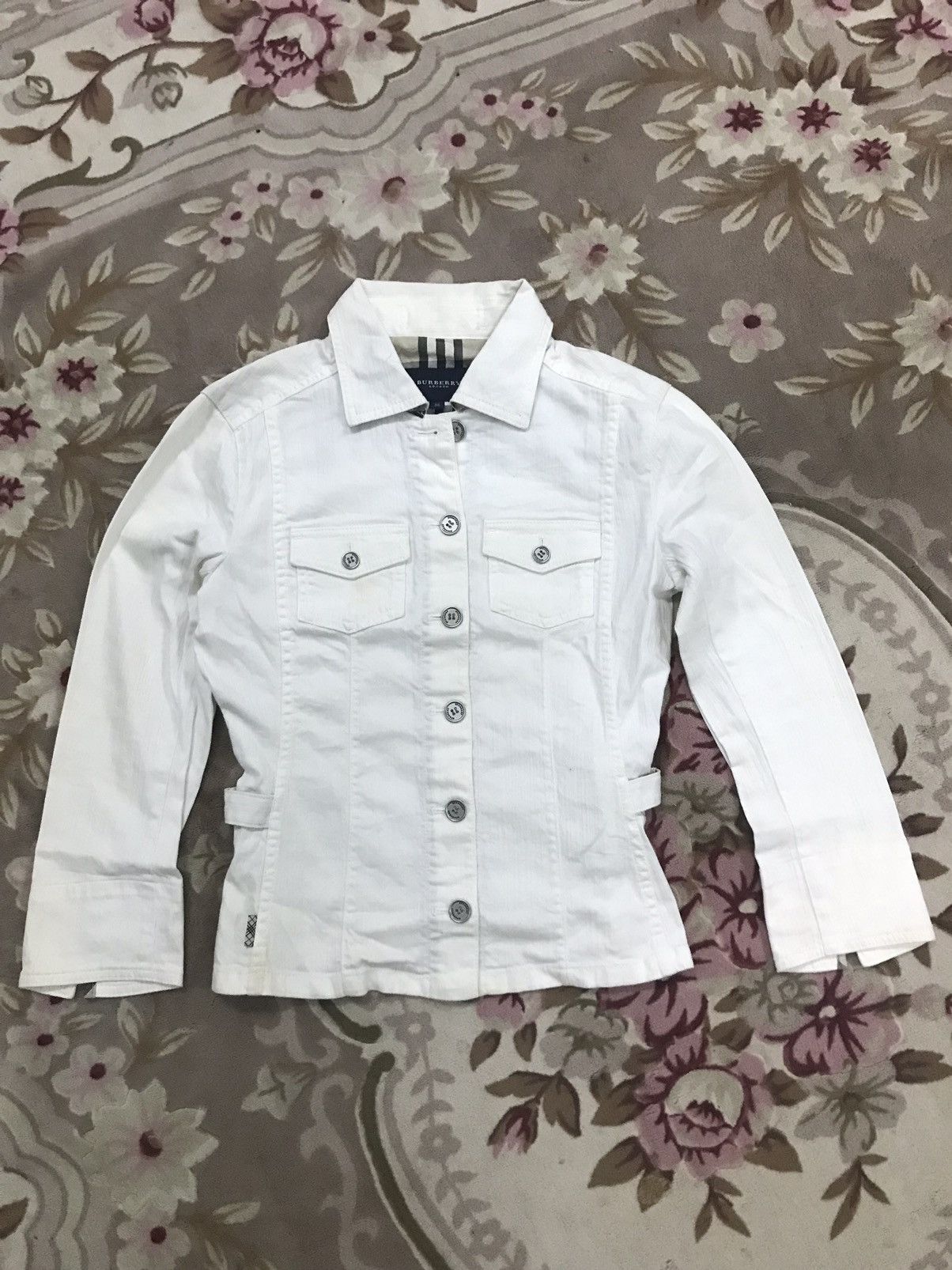 Burberry Vintage burberry jacket lady very rare Size XS / US 0-2 / IT 36-38 - 1 Thumbnail