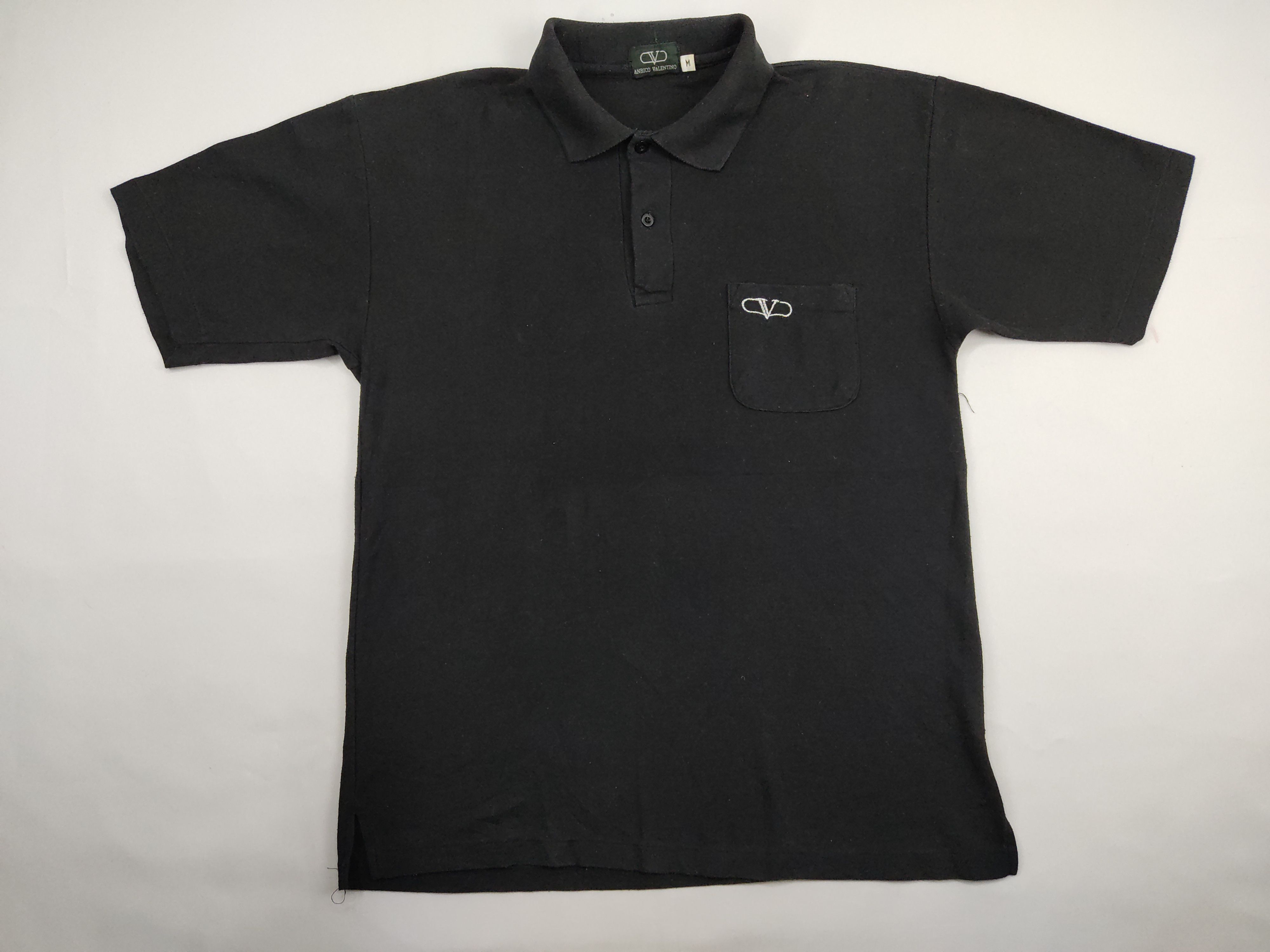 image of Vintage Anrico Valentino Polo Tee Single Pocket, Men's (Size Medium)