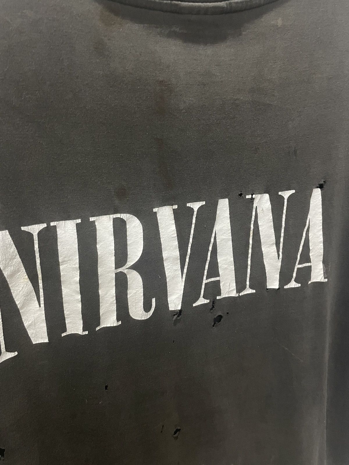 Band Tees × Nirvana × Vintage Vintage Rare Nirvana Faded Worn Distressed Band Tee Size US L / EU 52-54 / 3 - 8 Thumbnail