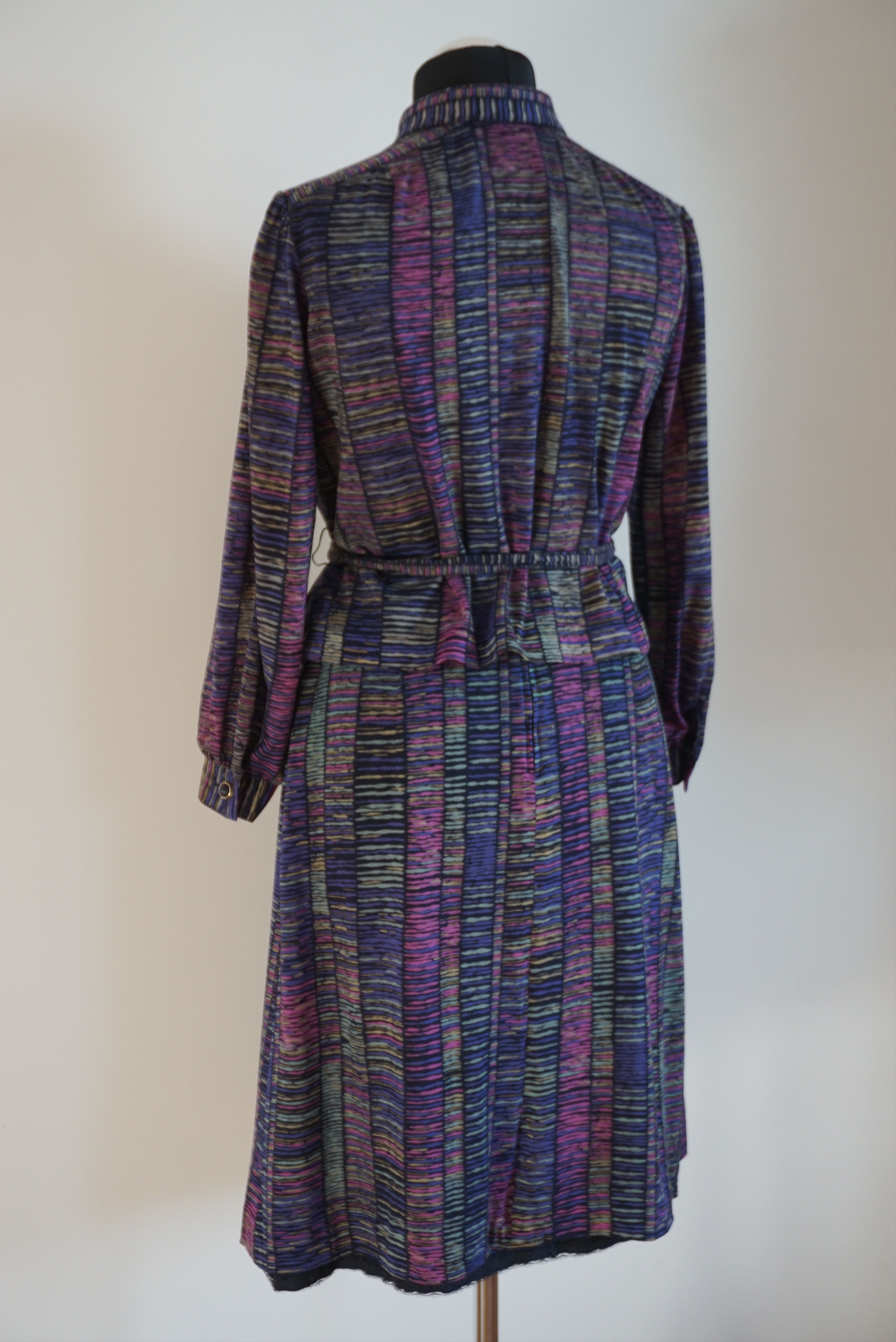 Vintage True vintage 70's 80's top & skirt set 42 M/L 8/10 wool Size M / US 6-8 / IT 42-44 - 10 Thumbnail