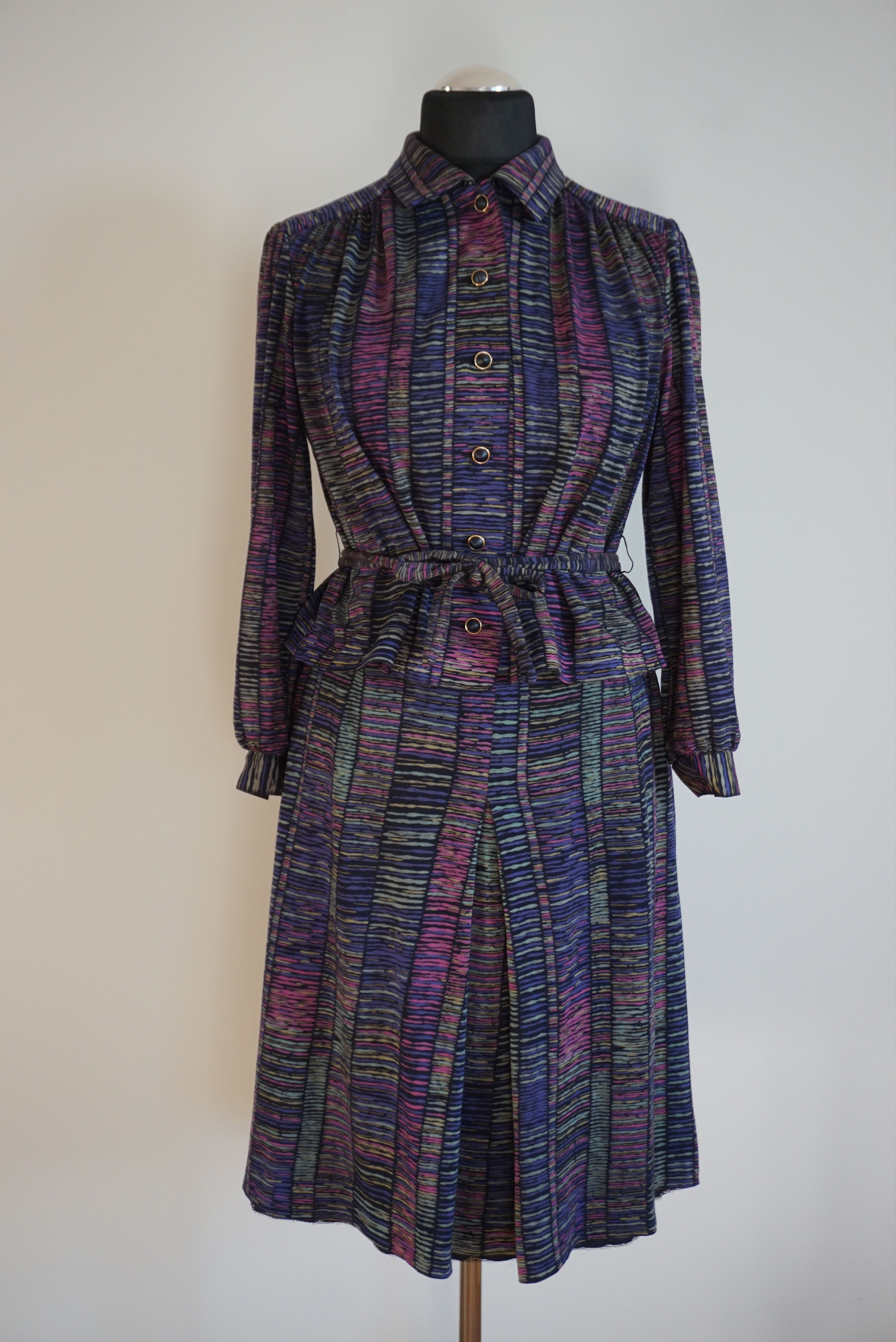 Vintage True vintage 70's 80's top & skirt set 42 M/L 8/10 wool Size M / US 6-8 / IT 42-44 - 4 Thumbnail