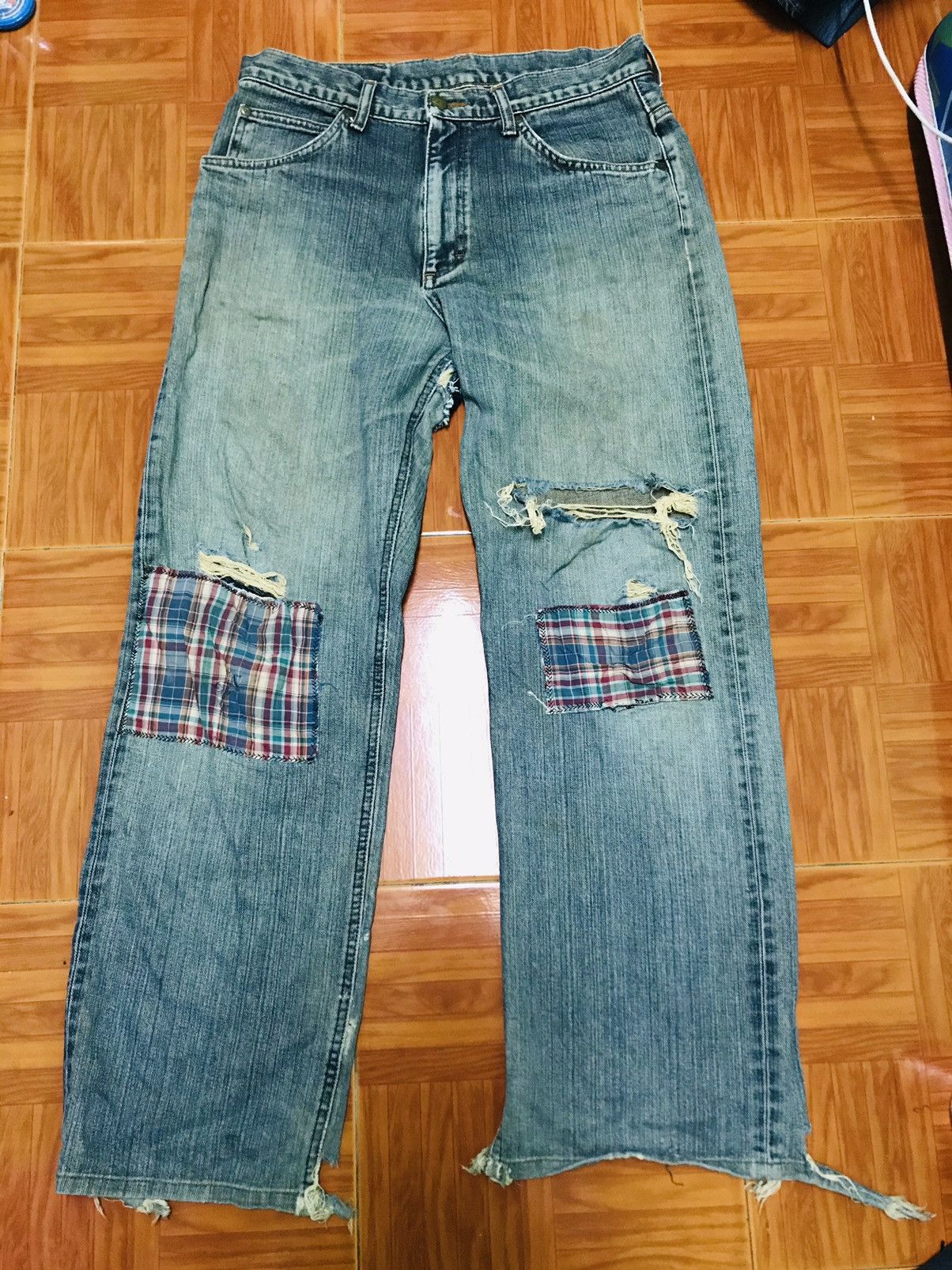 Lee “Vintage Distressed Light Blue Denim Jeans – Faded Wash Size US 31 - 1 Thumbnail