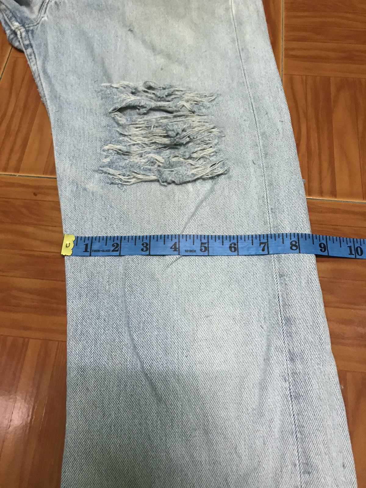 Levi's Vtg Light Wash Distressed Jeans – Straight Leg Frayed Hem Size US 28 / EU 44 - 15 Thumbnail