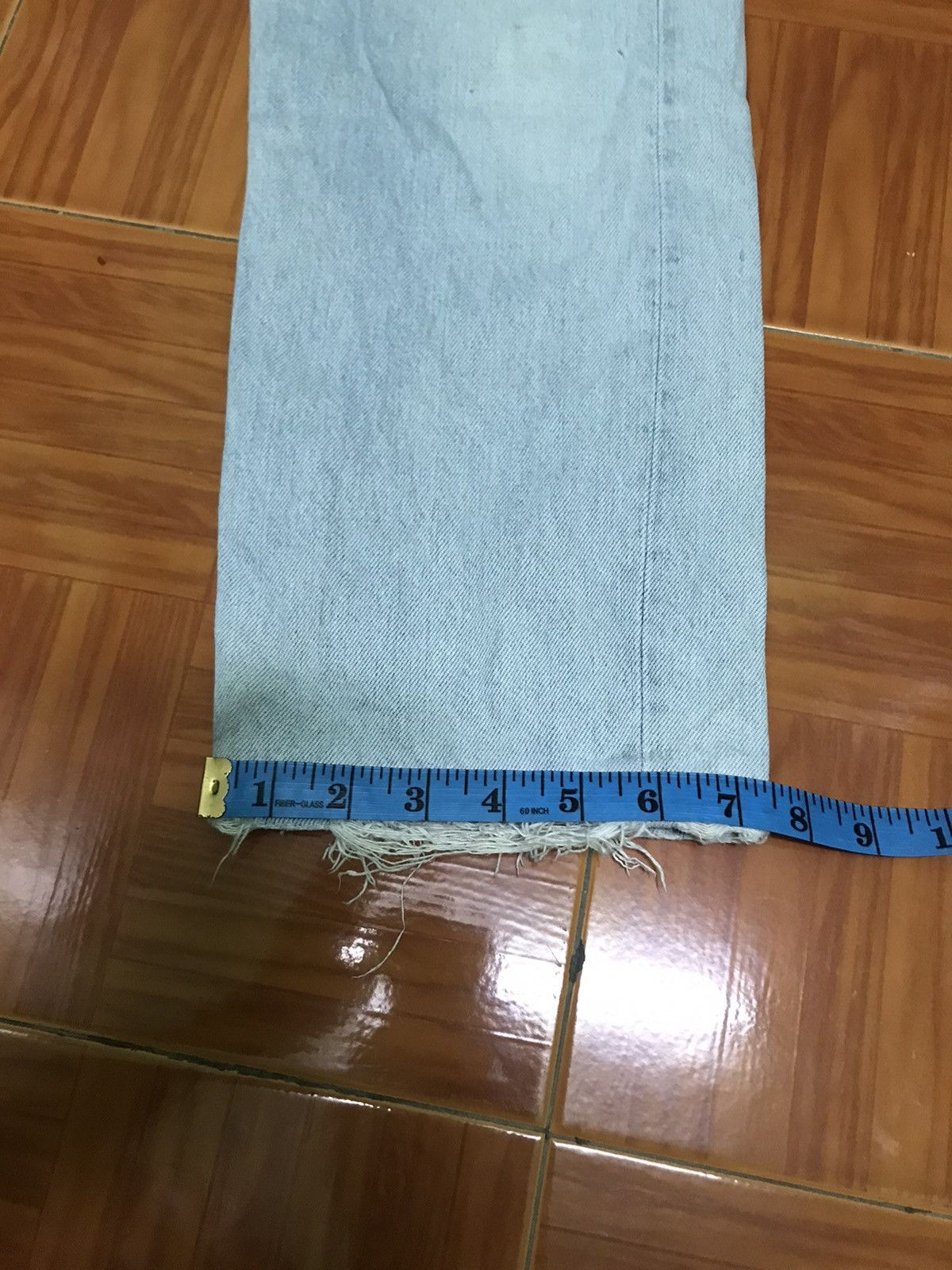 Levi's Vtg Light Wash Distressed Jeans – Straight Leg Frayed Hem Size US 28 / EU 44 - 16 Thumbnail