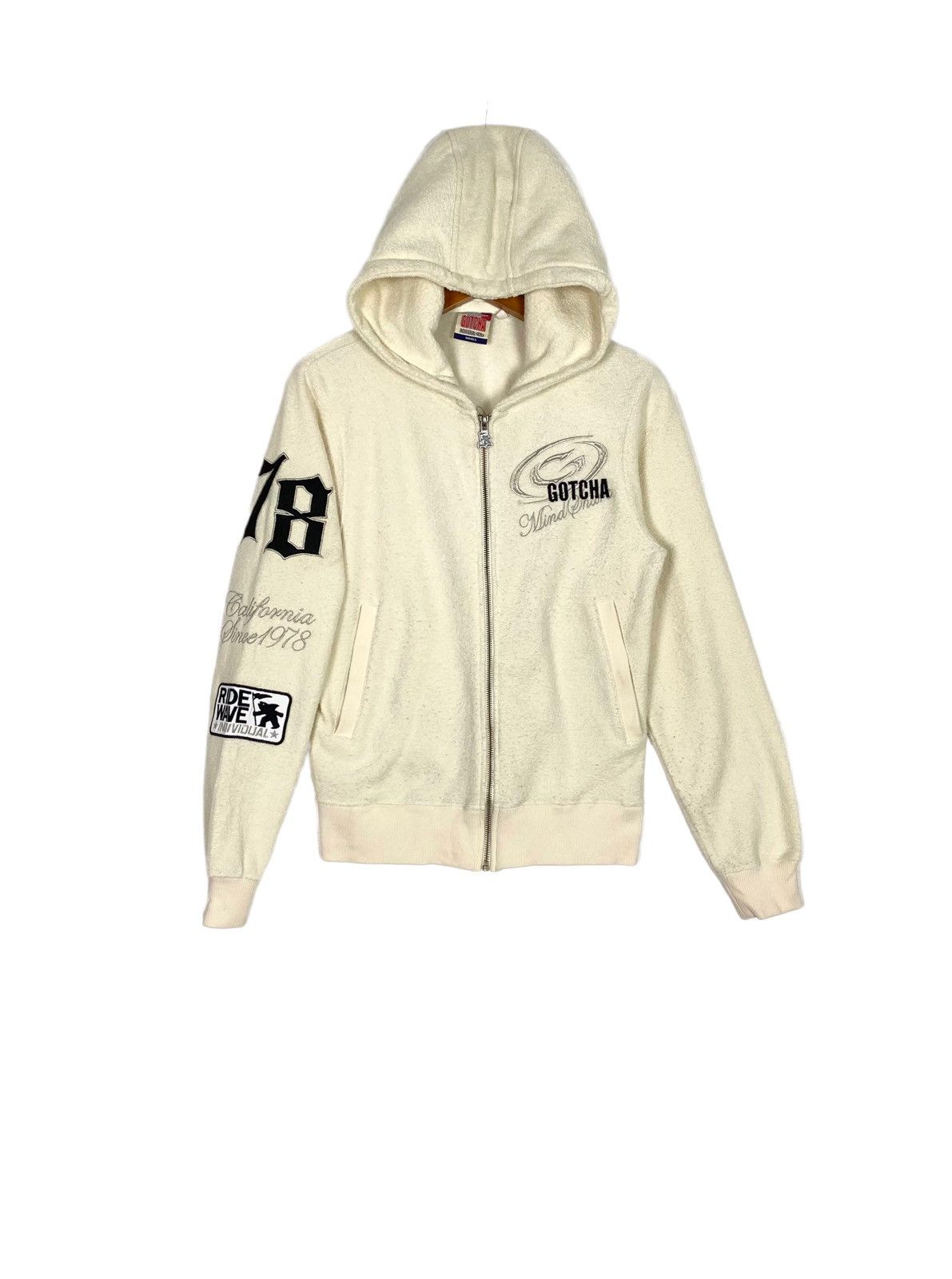 Rare‼️ Gotcha Hoodie Embroidery Big Logo Skate Surf Brand