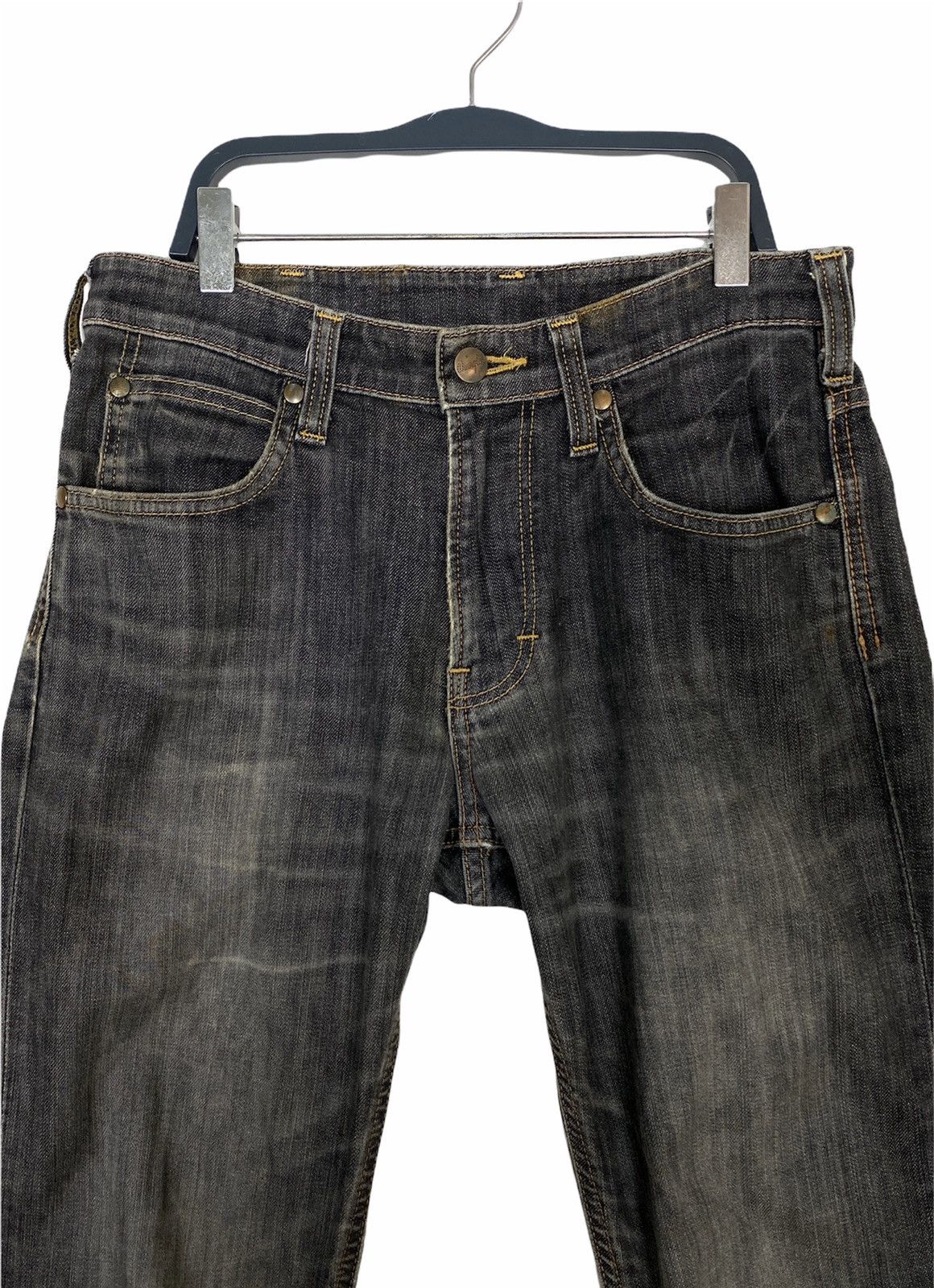 Wrangler Rare‼️Wrangler Jeans Size 30 Size US 30 / EU 46 - 4 Thumbnail