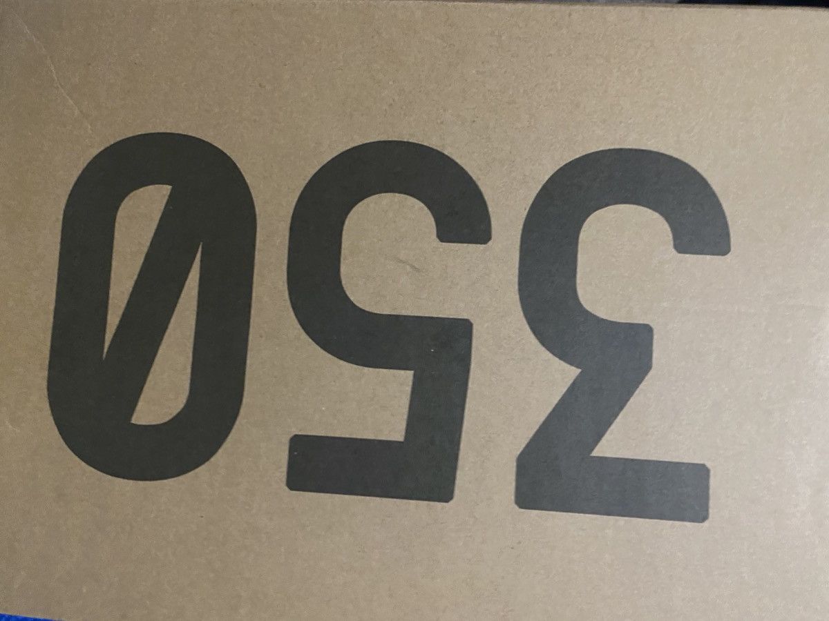 Adidas × Kanye West Adidas Yeezy 350v2 begula 2.0 Size US 9 / EU 42 - 12 Thumbnail