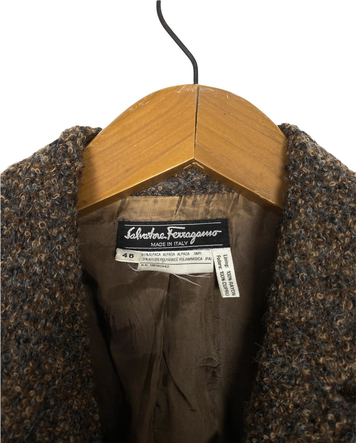 Salvatore Ferragamo Rare‼️Salvatore Ferragamo Coat Large Size Made in Italy Size L / US 10 / IT 46 - 6 Thumbnail