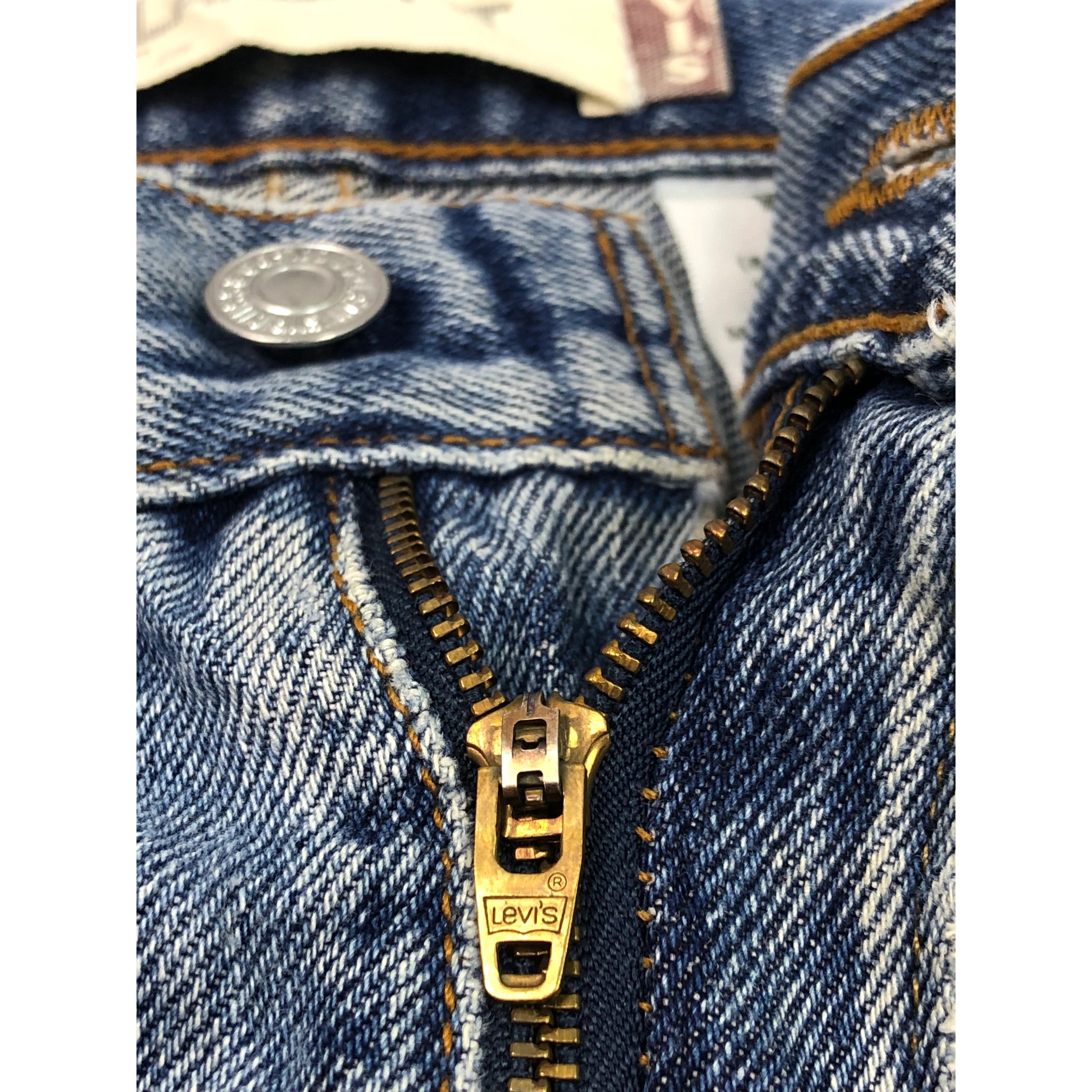Levi's × Vintage Vintage Levis 550 Relaxed Fit Blue Denim DP0222 Size US 33 - 7 Thumbnail