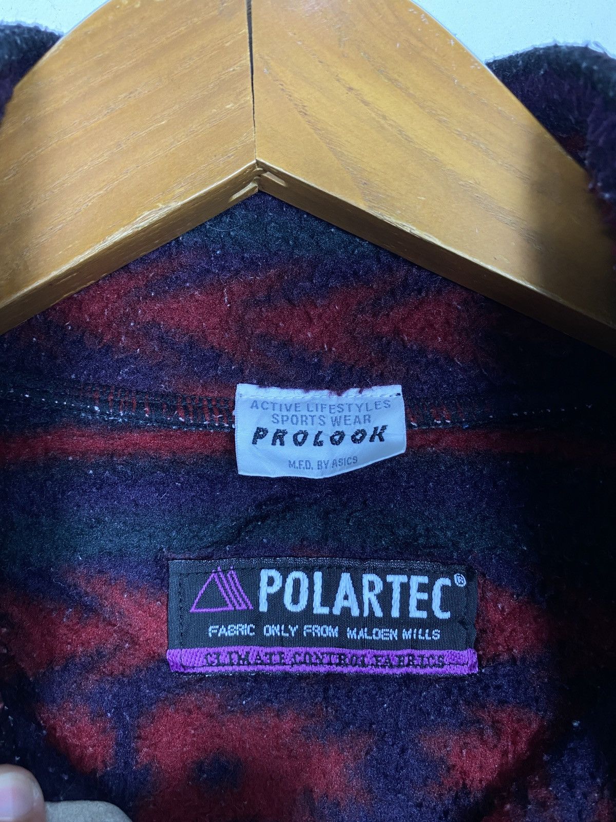 Asics Rare‼️ Vtg Asics Fleece Polartec Novajo Aztec Design Japan Size US M / EU 48-50 / 2 - 4 Thumbnail