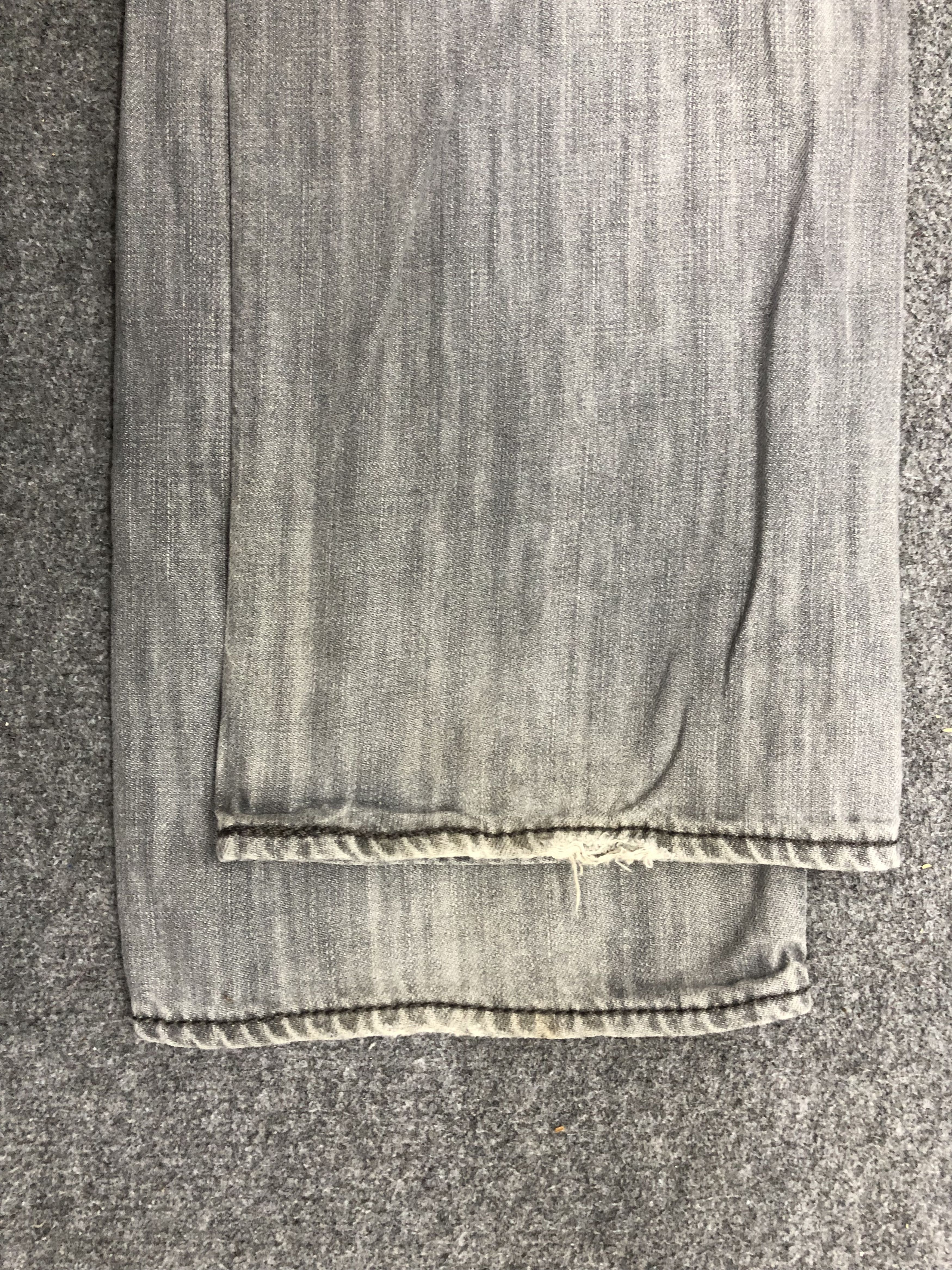 Levi's Vintage Levis 514 Light Wash Denim DP1302 Size US 33 - 16 Thumbnail