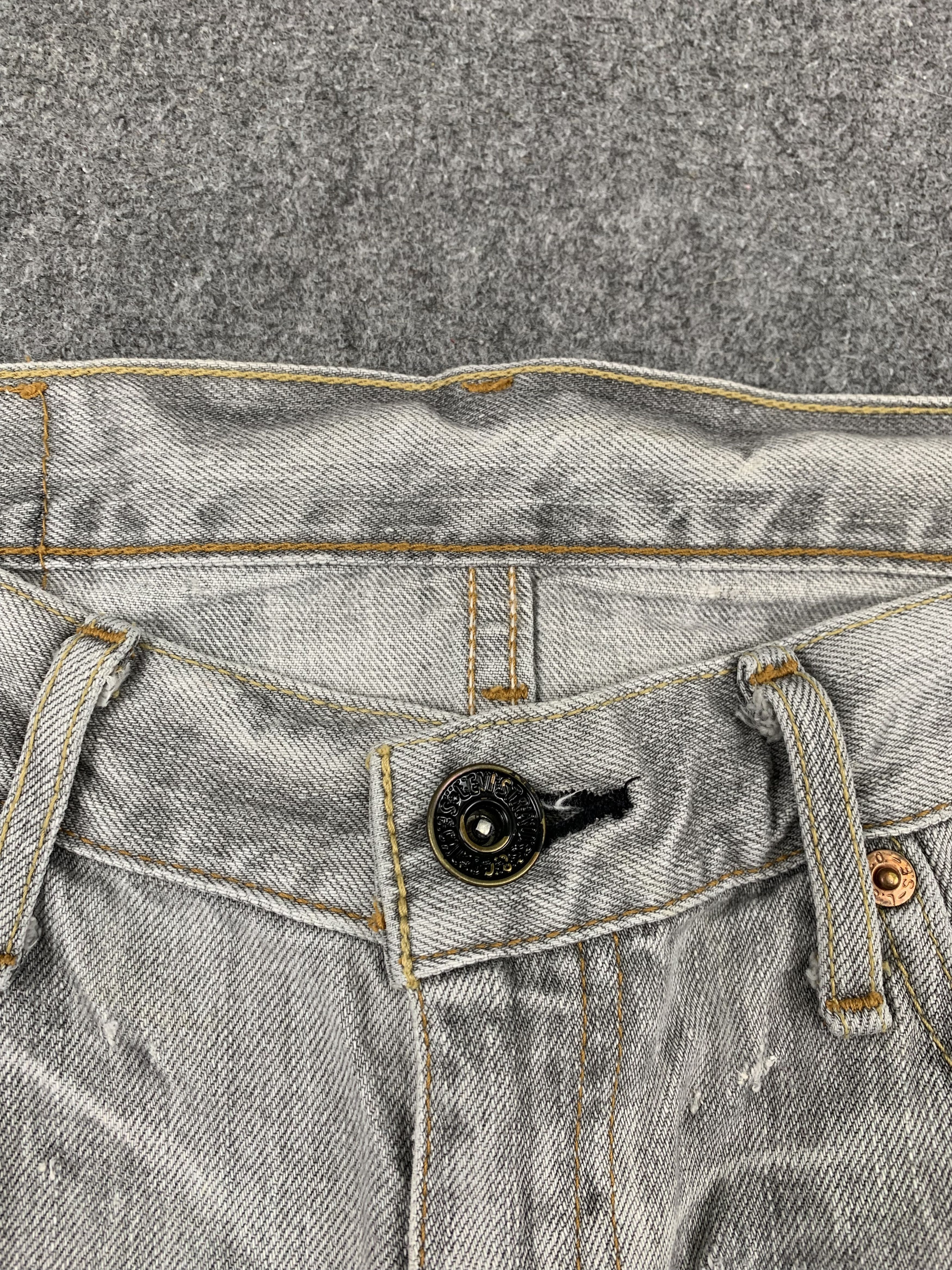 Levi's Vintage Levis 605 Faded Black Jeans DP1813 Size US 33 - 10 Thumbnail