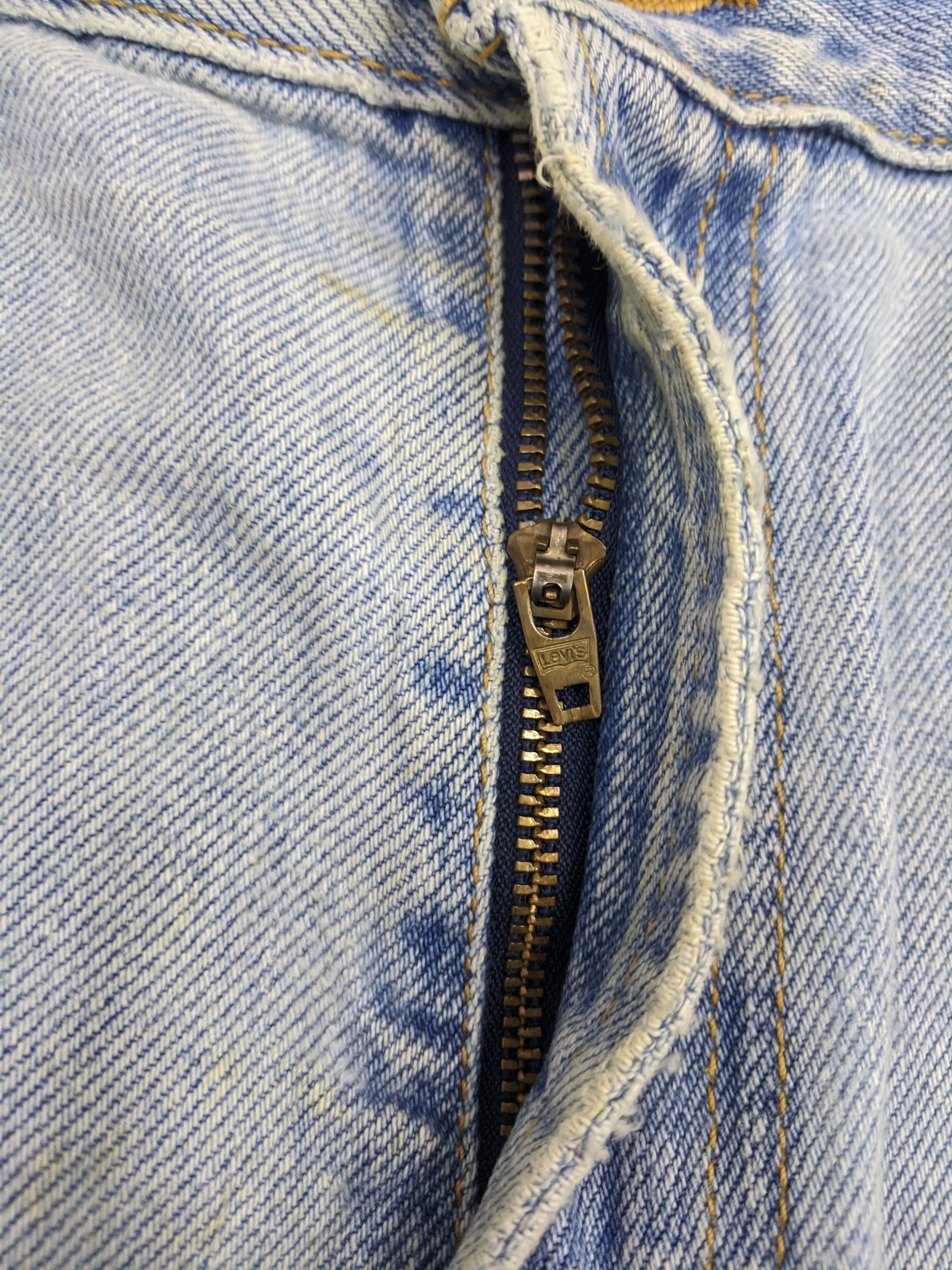 Levi's Vintage Levis 550 Jeans DP0739 Size US 33 - 12 Thumbnail