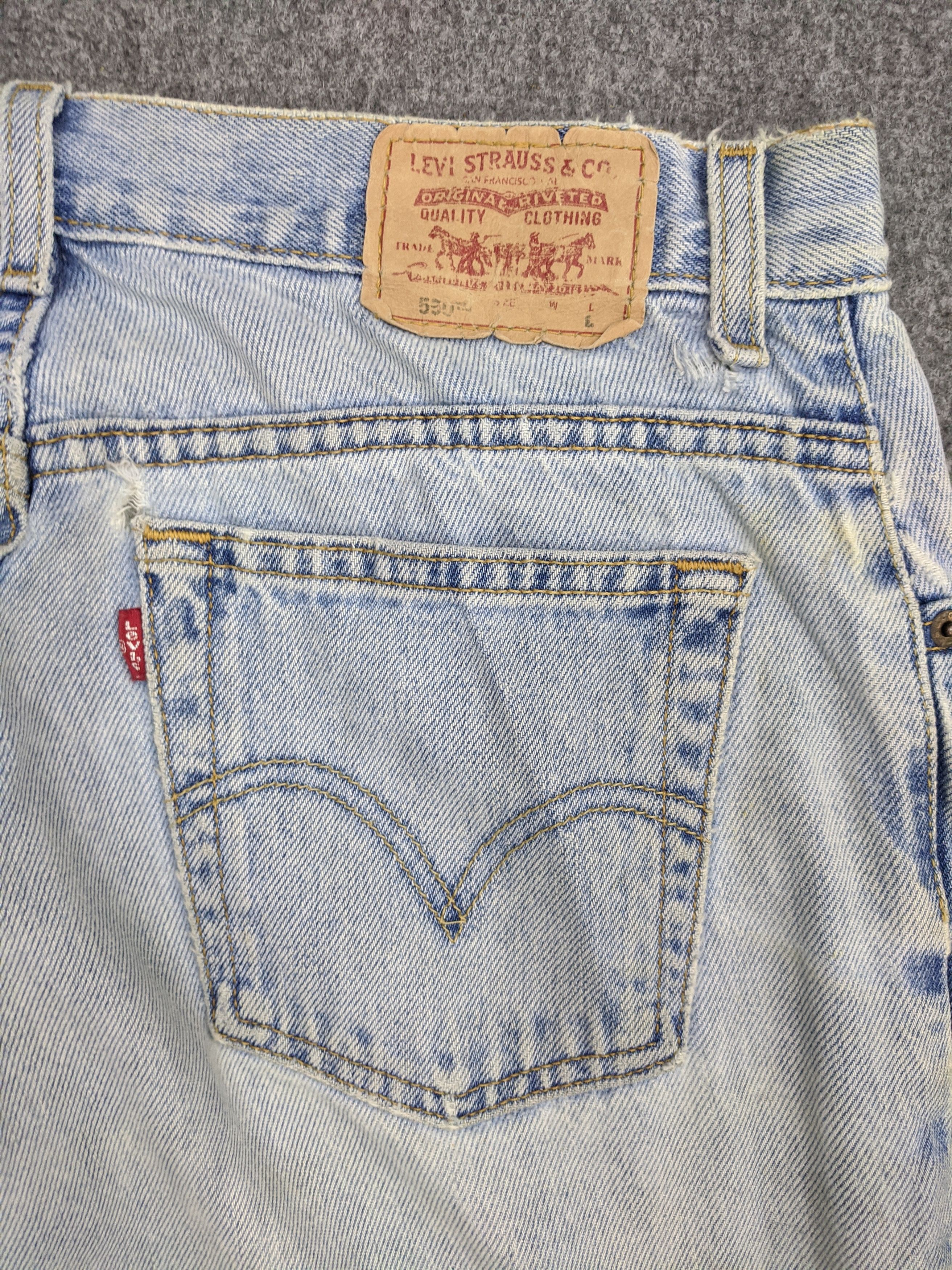 Levi's Vintage Levis 550 Jeans DP0739 Size US 33 - 15 Thumbnail
