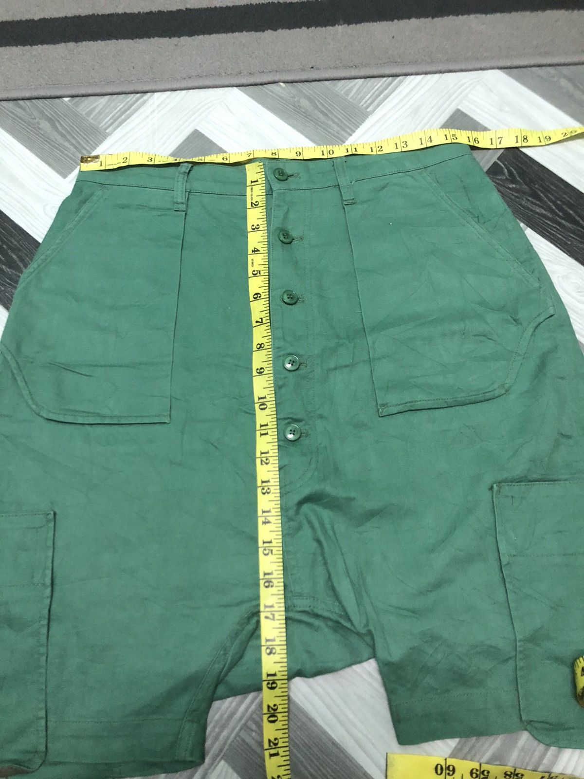 Issey Miyake × Japanese Brand × Ne-Net Ne-NET ISSEY MIYAKE HIGH RISE MULTI POCKET SHORT PANTS Size US 31 - 9 Thumbnail
