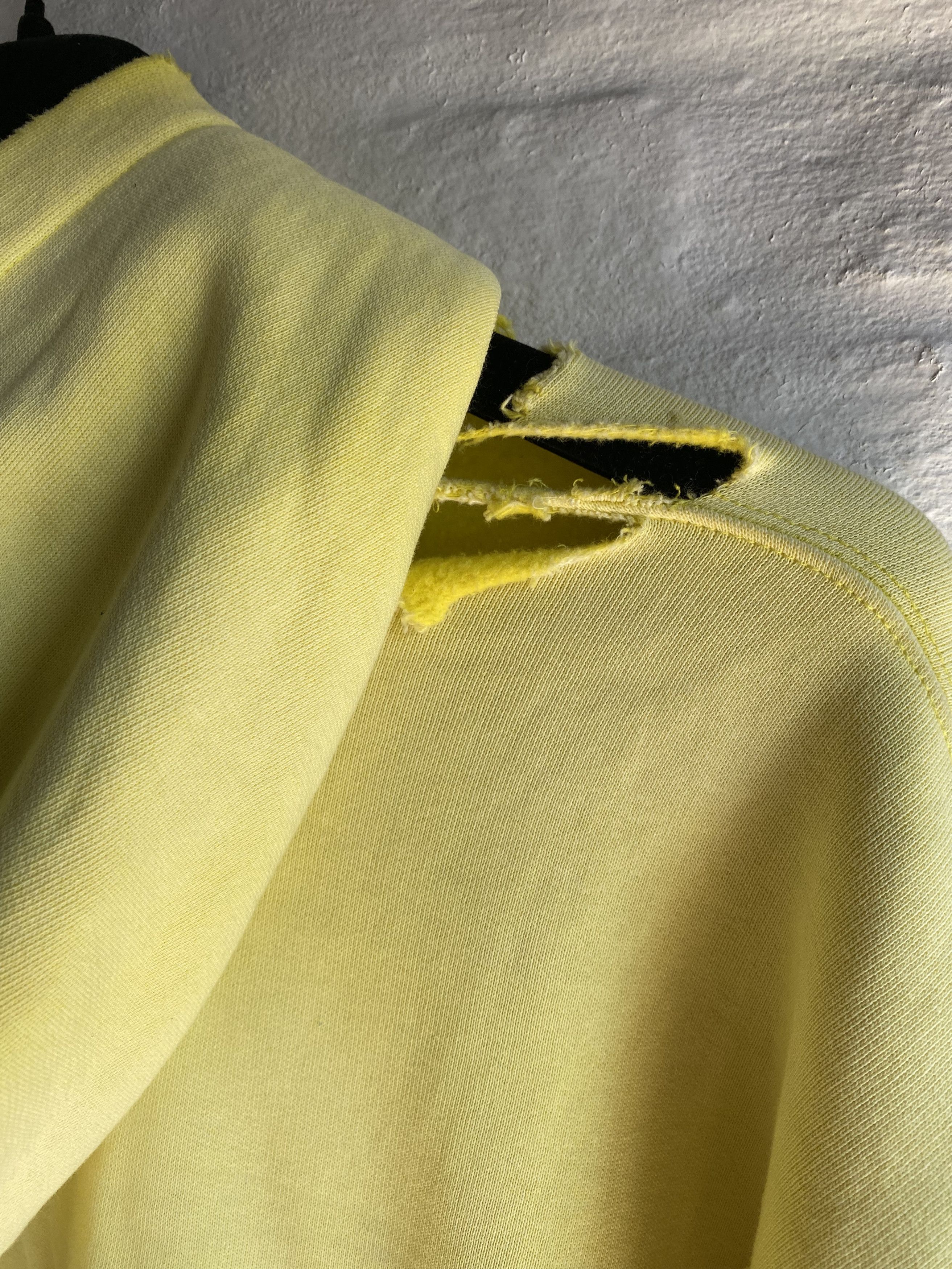 Balenciaga Oversized Yellow Faded Destroyed Hoodie Size S Size US S / EU 44-46 / 1 - 8 Thumbnail