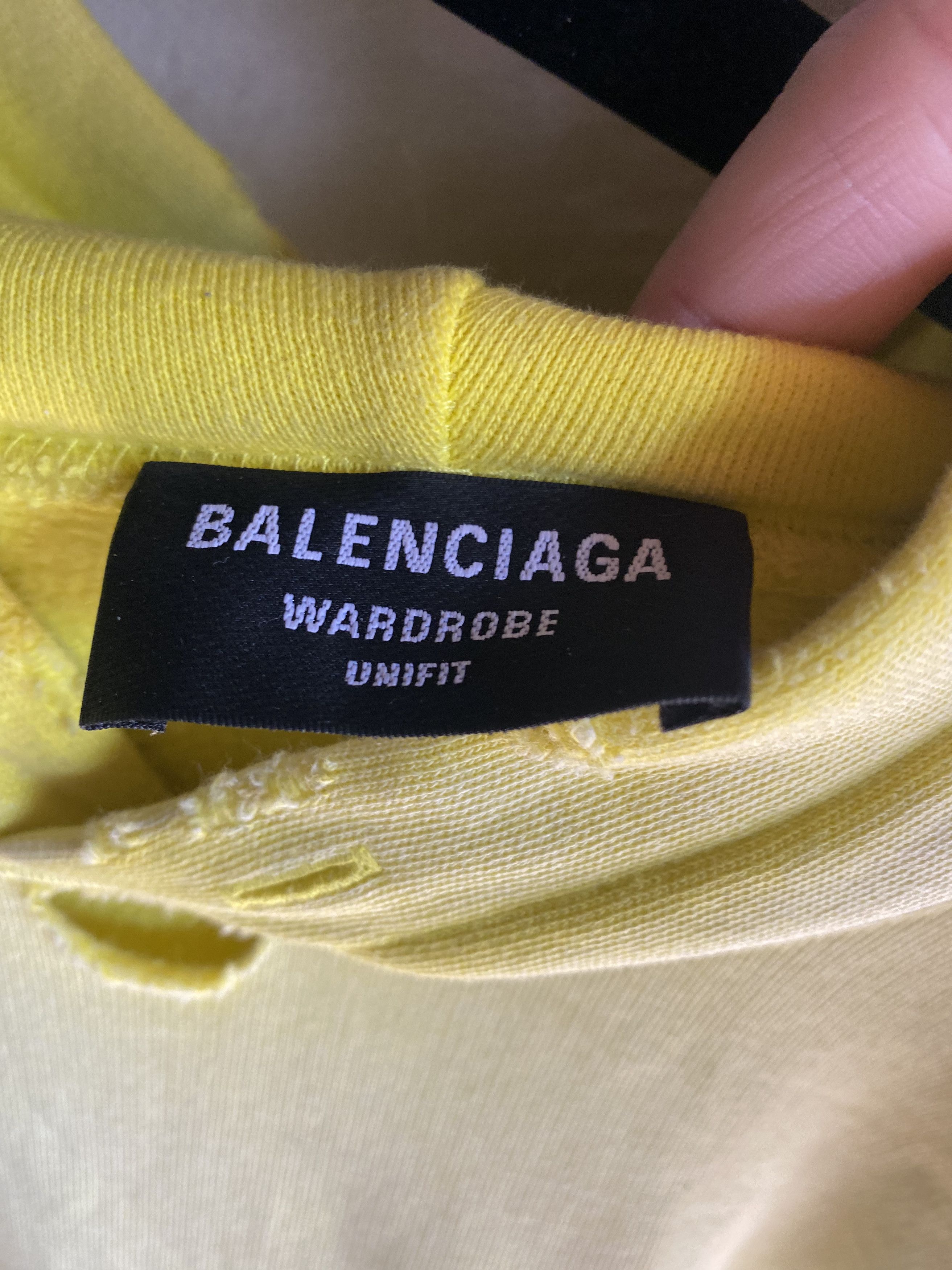 Balenciaga Oversized Yellow Faded Destroyed Hoodie Size S Size US S / EU 44-46 / 1 - 10 Thumbnail