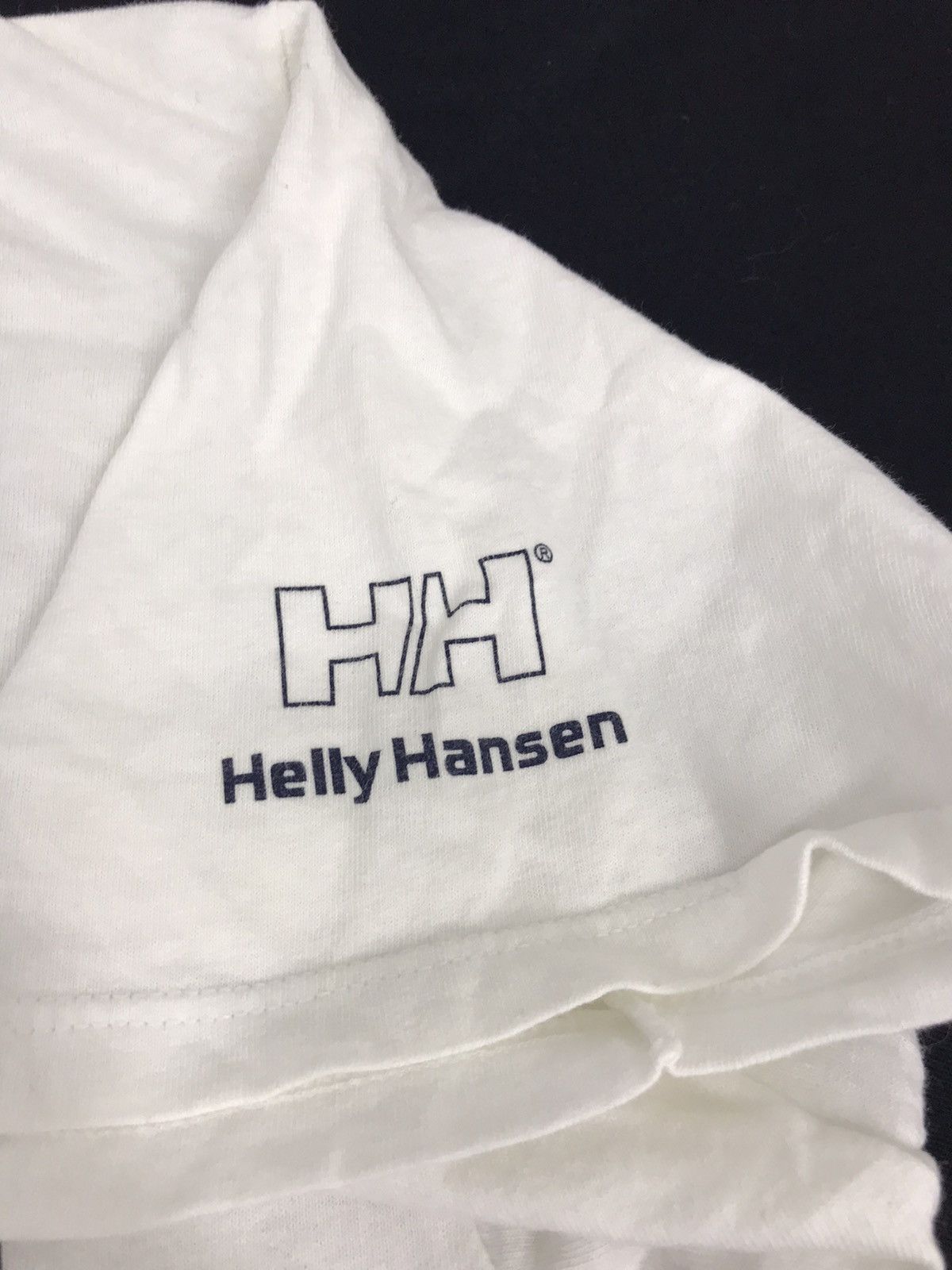 Helly Hansen Vintage Helly Hansen International Land Sea Norway Tee Size US L / EU 52-54 / 3 - 4 Thumbnail