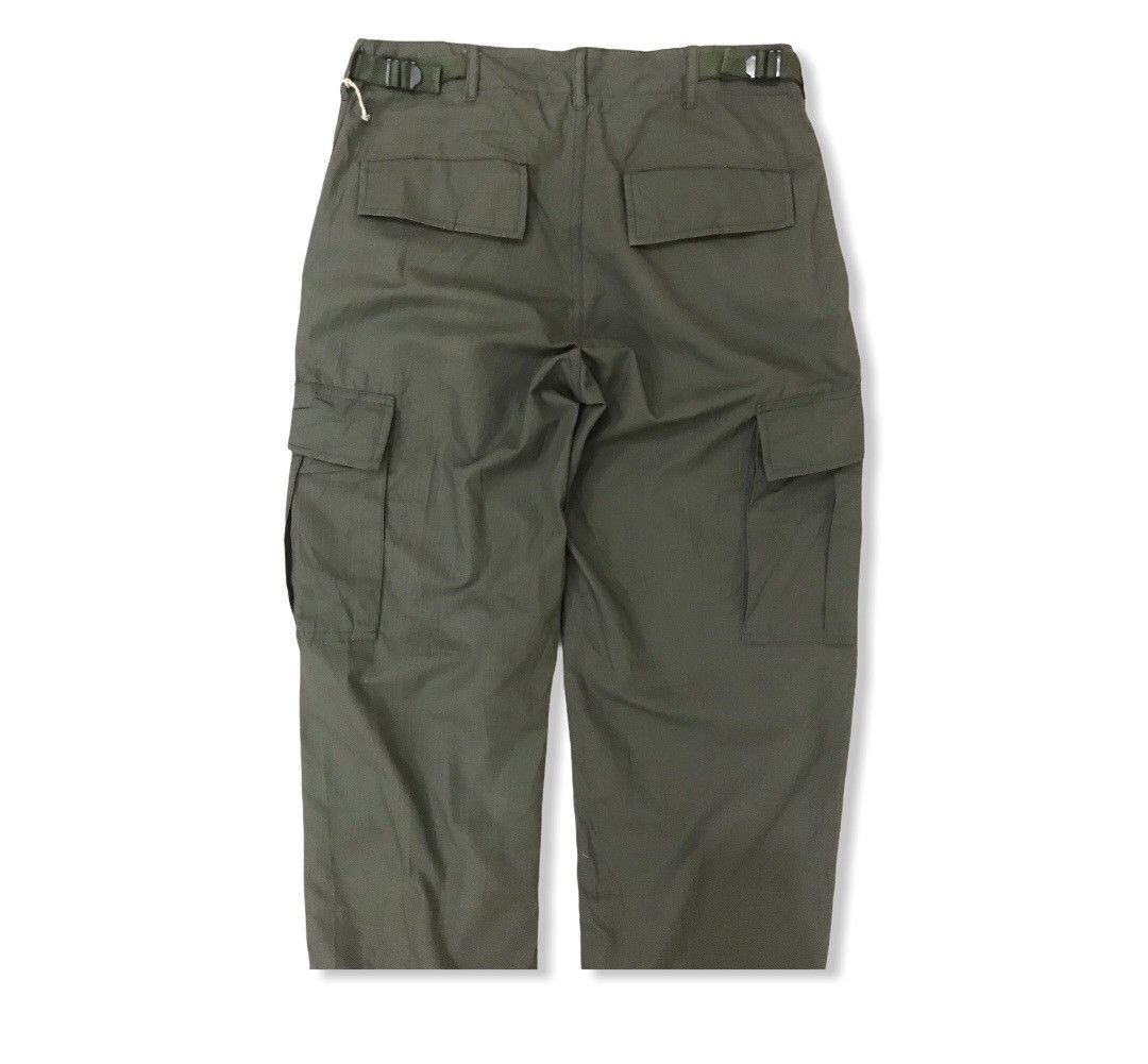 Japanese Brand Japanese Brand Yoshitomo Multipocket Parachute Cargo Pants Size US 32 / EU 48 - 13 Thumbnail