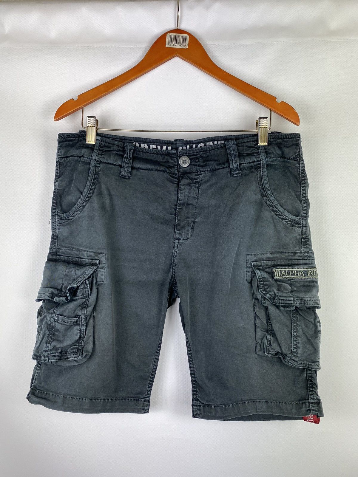 Alpha Industries Alpha Industries men’s cargo crew shorts size 32 faded Size US 32 / EU 48 - 1 Thumbnail
