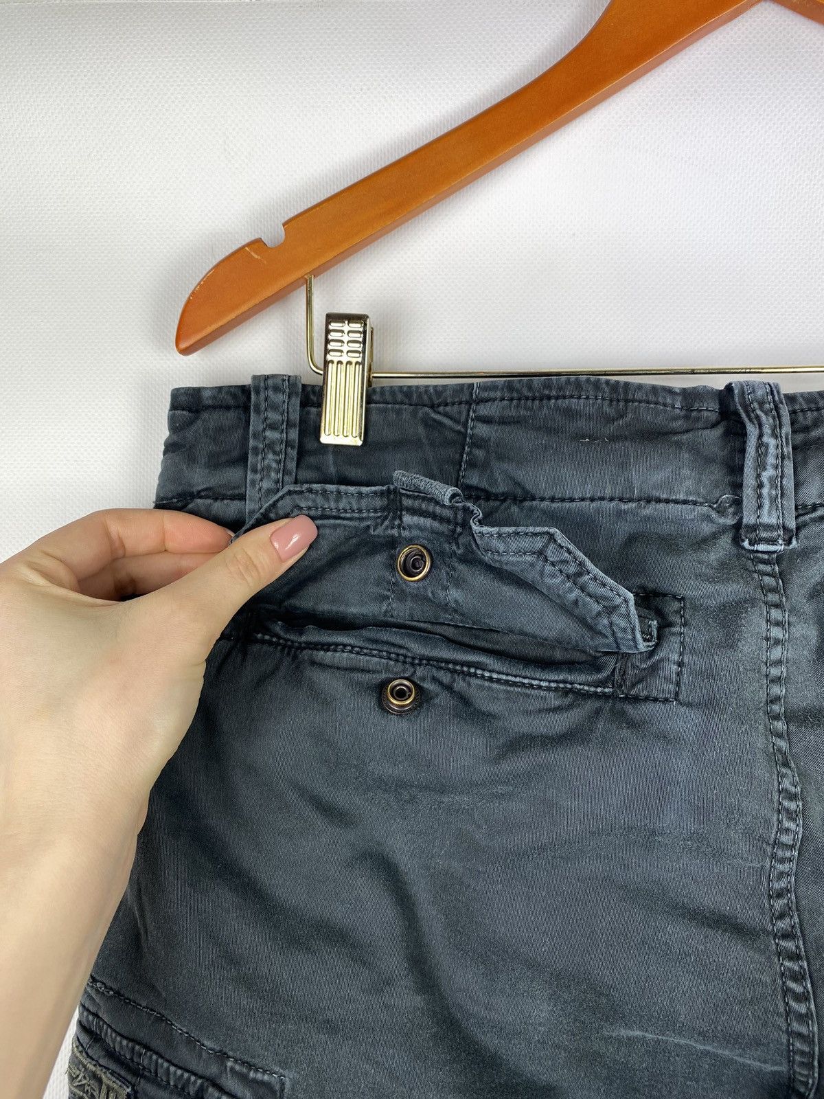 Alpha Industries Alpha Industries men’s cargo crew shorts size 32 faded Size US 32 / EU 48 - 11 Thumbnail