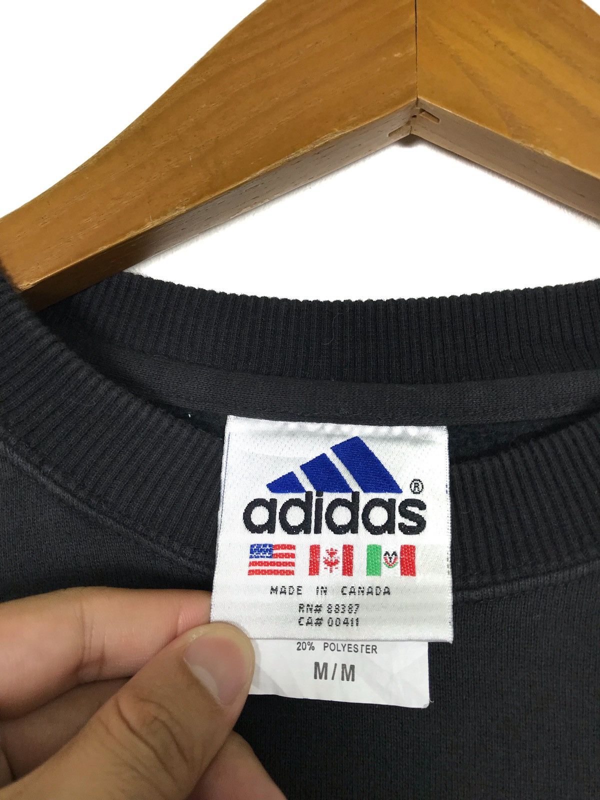 Adidas Rare‼️Adidas Trefoil Embroided Small Logo Made in Canada Size US M / EU 48-50 / 2 - 3 Thumbnail