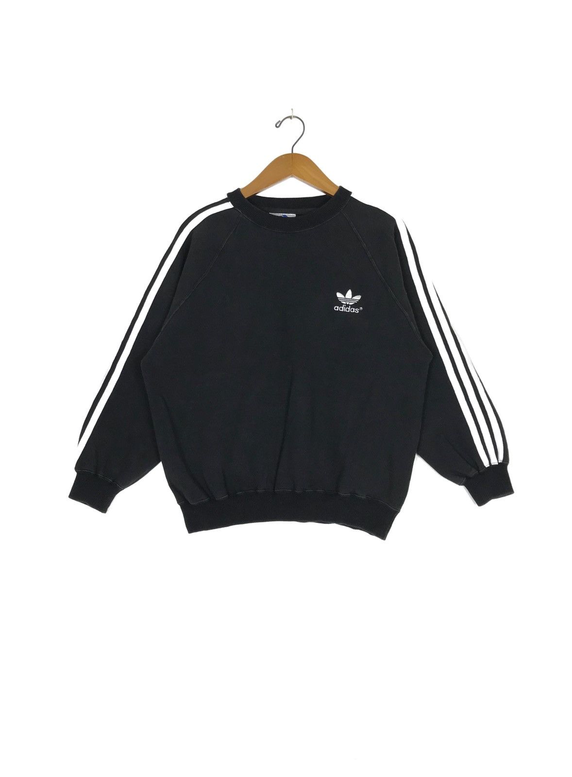 Adidas Rare‼️Adidas Trefoil Embroided Small Logo Made in Canada Size US M / EU 48-50 / 2 - 1 Thumbnail