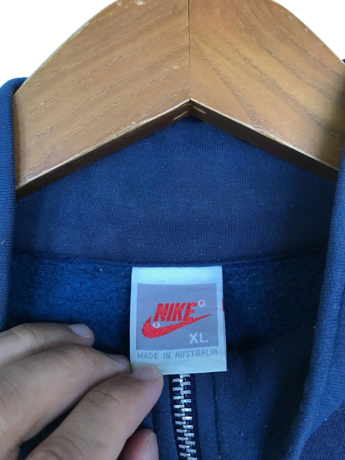 Nike ✔️Rare‼️Nike Air Red Tag Embroided Small Logo XL Size Size US XL / EU 56 / 4 - 3 Thumbnail