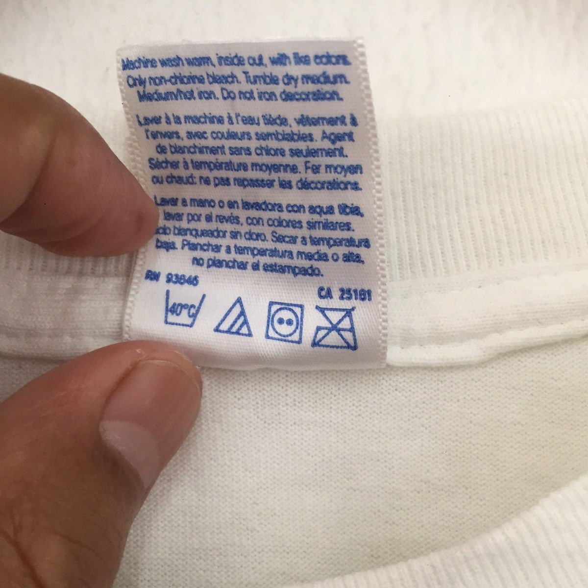 Japanese Brand White shirt lucky mutt strut Size US L / EU 52-54 / 3 - 6 Thumbnail