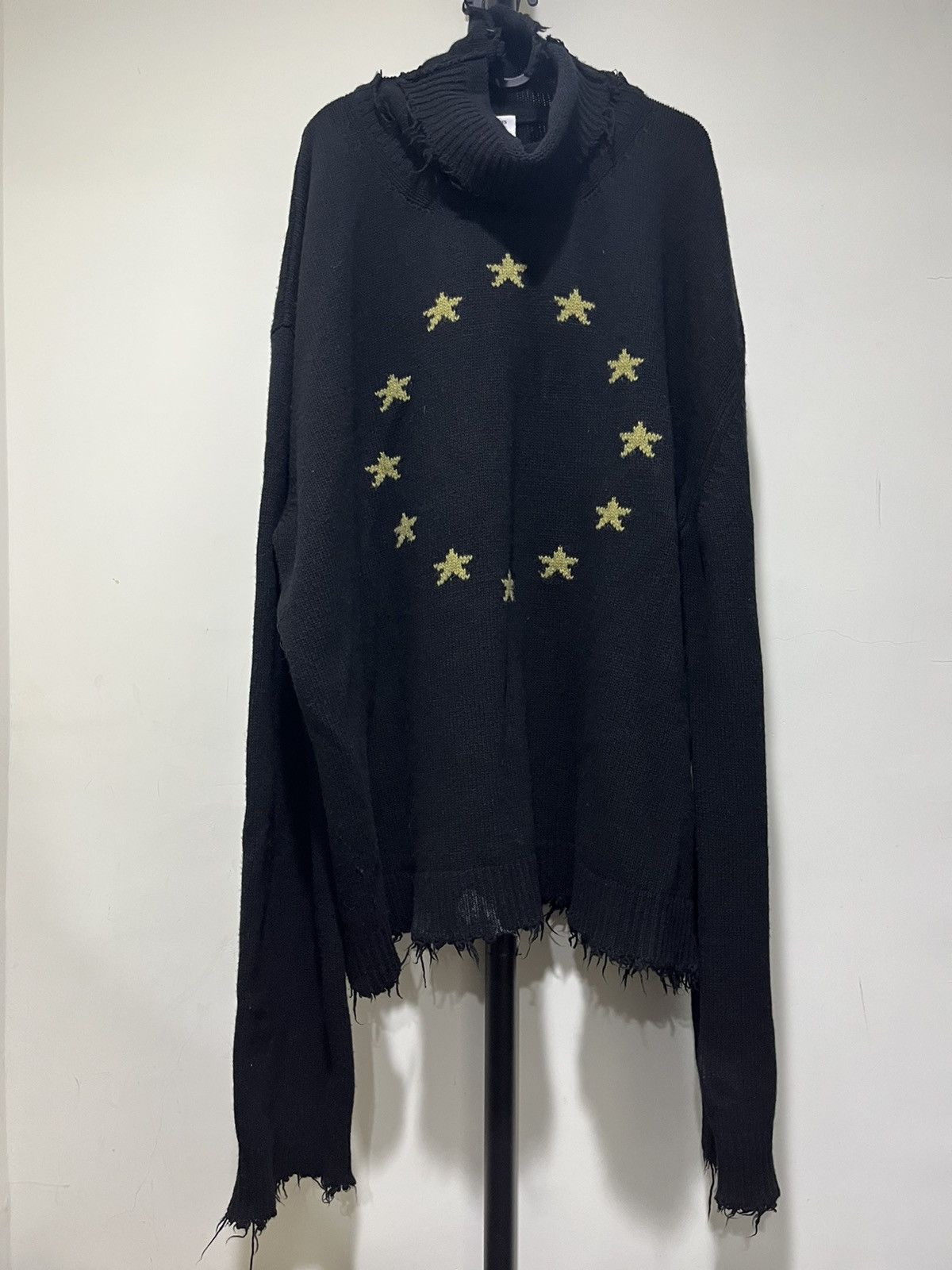 Vetements VETEMENTS EU Knit Sweater Size US S / EU 44-46 / 1 - 1 Thumbnail