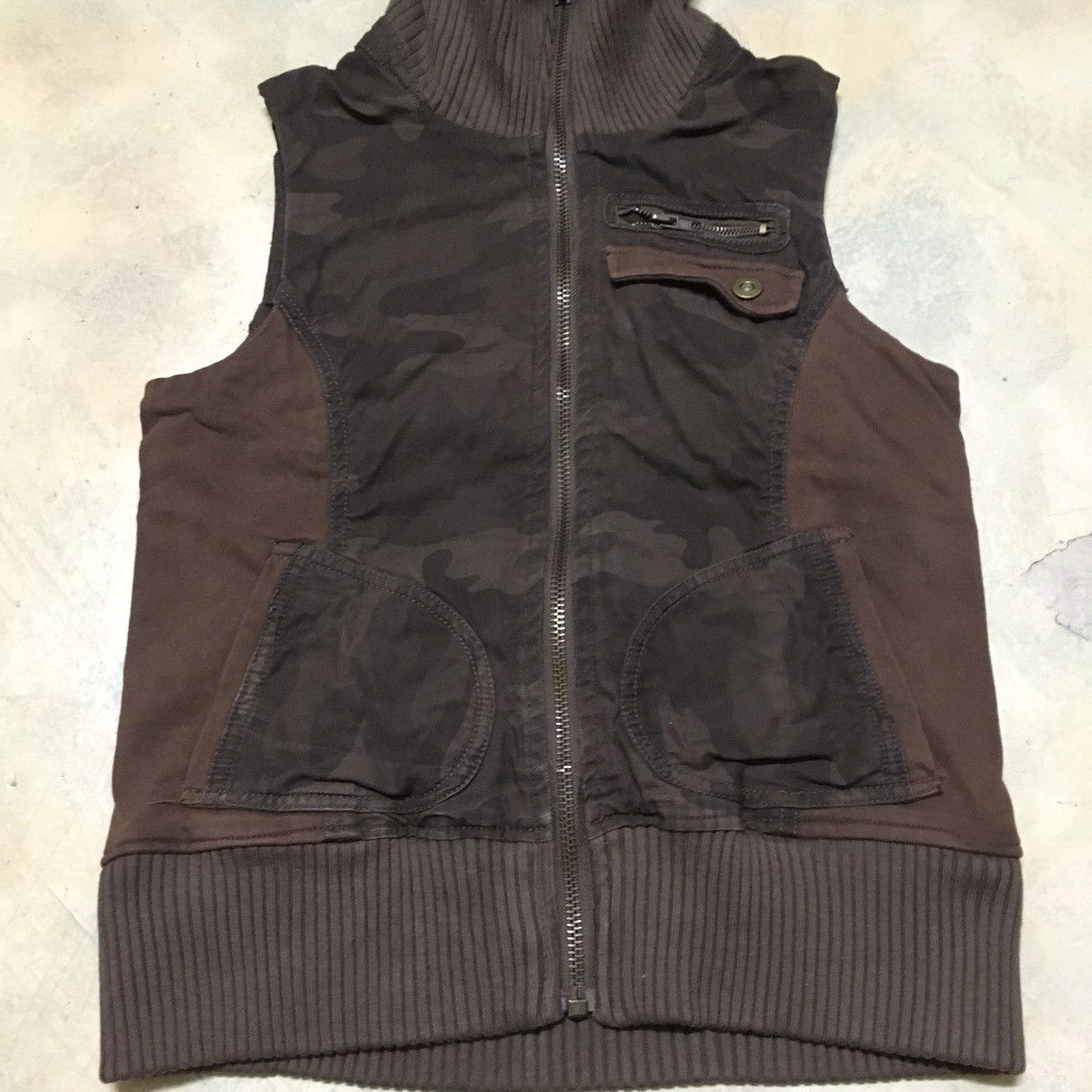 Japanese Brand Camo Vest Multipocket Tactical Style Vest Size US M / EU 48-50 / 2 - 2 Thumbnail