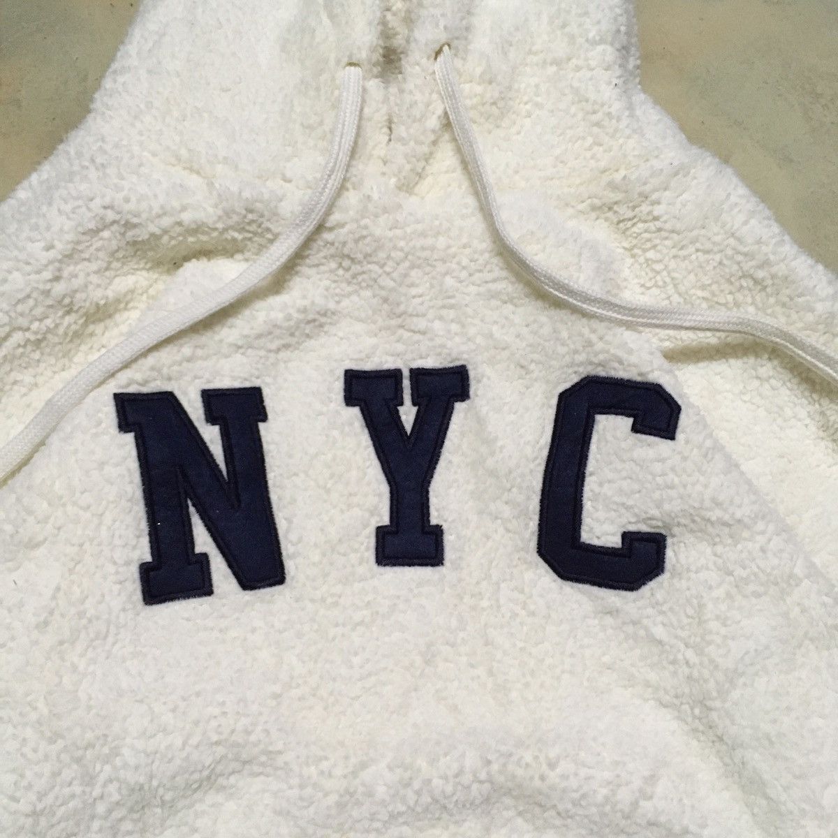 Japanese Brand Japanese Brand Ordinary Holiday NYC Fluffy Hoodie Size US M / EU 48-50 / 2 - 3 Thumbnail