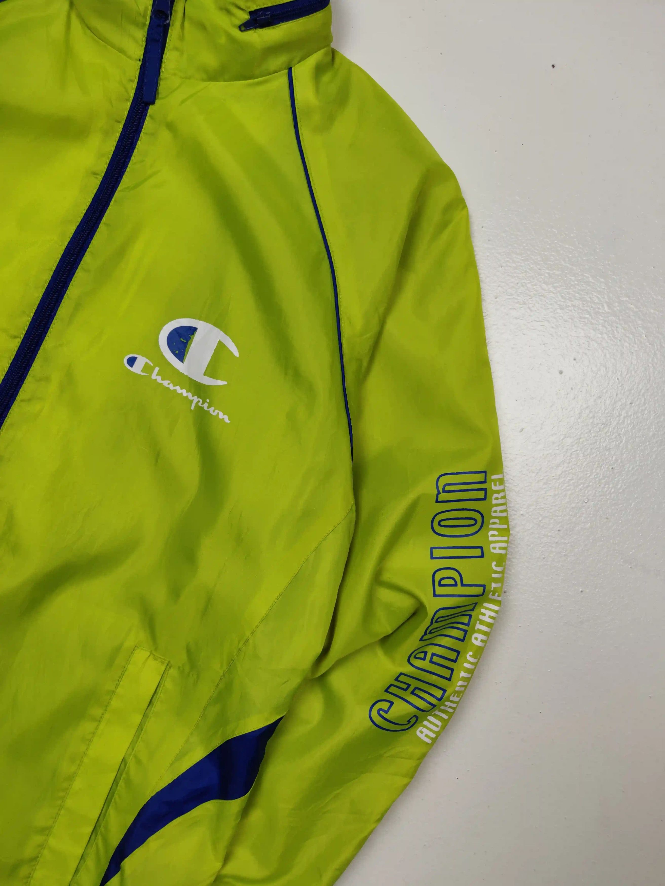Champion Vintage Champion Windbreaker Sweater Jacket Outerwear Size US S / EU 44-46 / 1 - 3 Thumbnail
