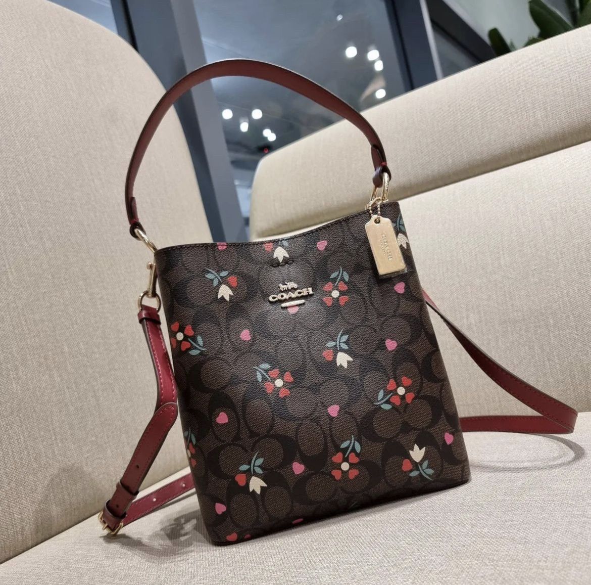 Coach Small Town Bucket Bag sale With Heart Petal Print