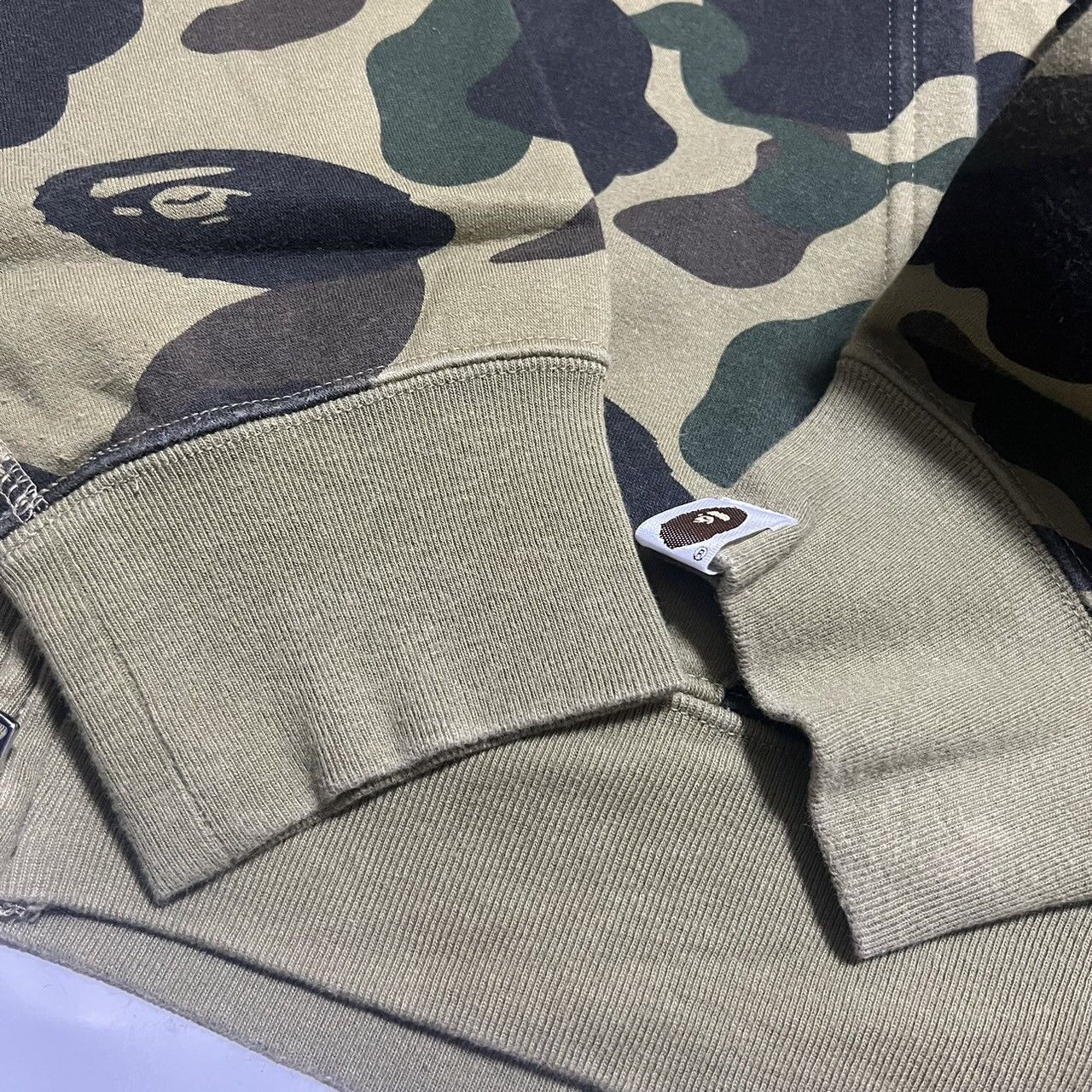 Bape 1st Camo Hoodie Size US L / EU 52-54 / 3 - 3 Thumbnail