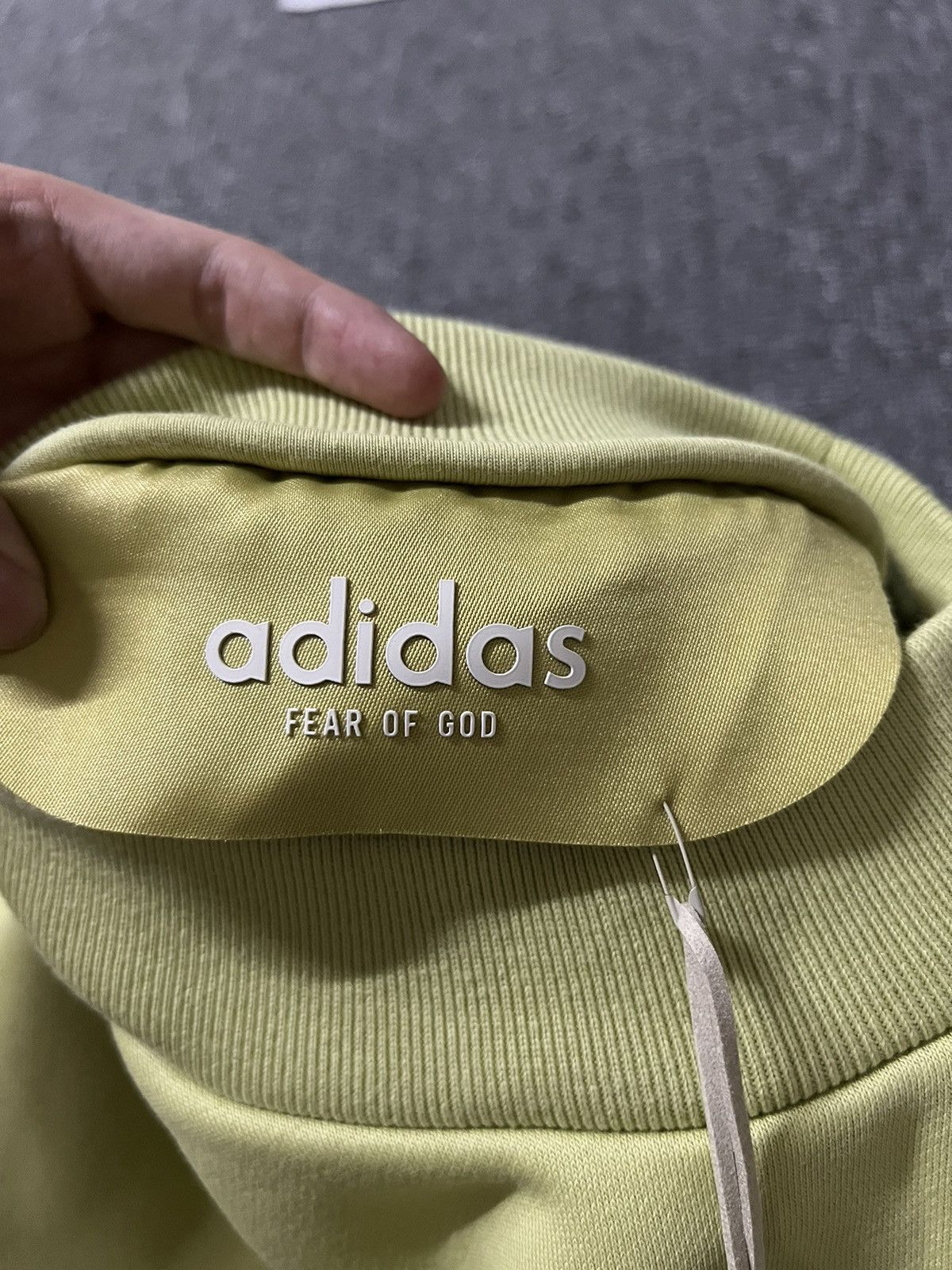 Adidas × Fear of God DS Adidas x fear of god crewneck Size US M / EU 48-50 / 2 - 8 Thumbnail