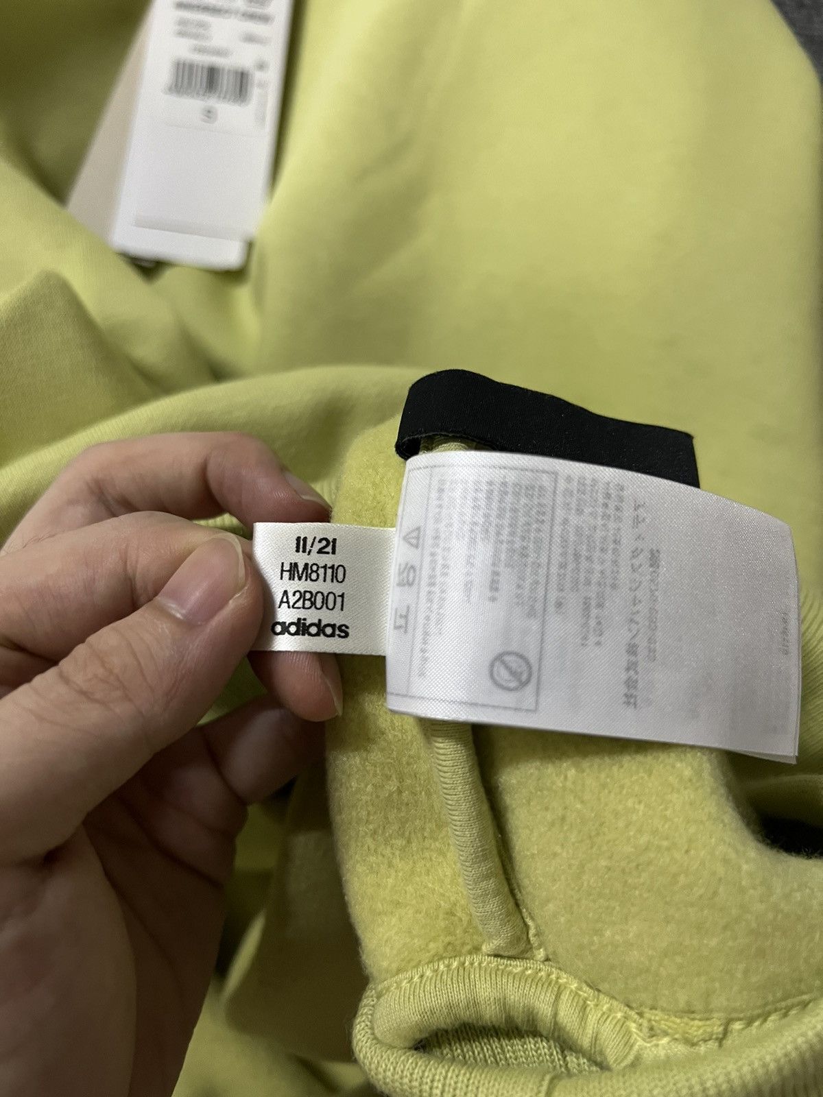 Adidas × Fear of God DS Adidas x fear of god crewneck Size US S / EU 44-46 / 1 - 15 Thumbnail