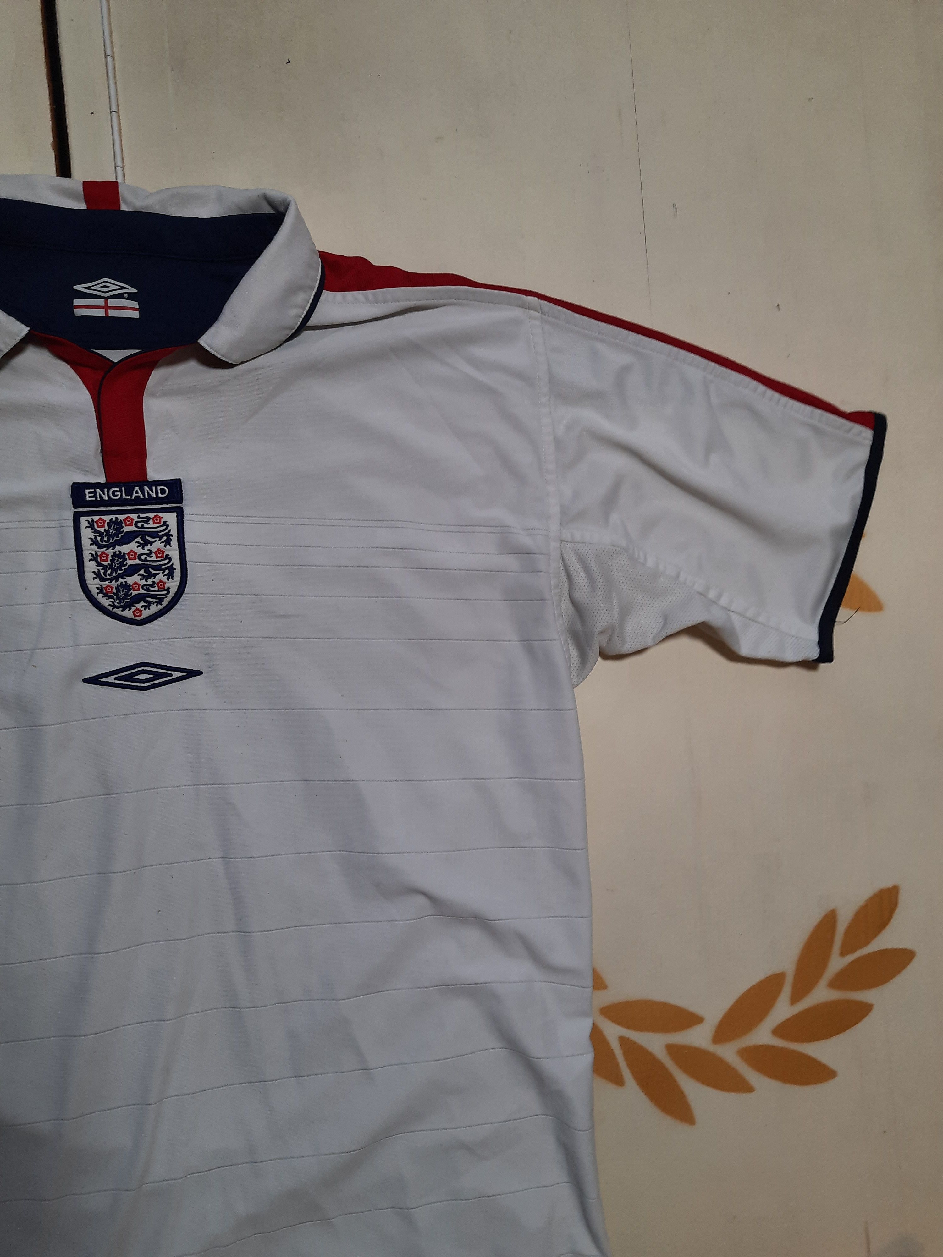 Umbro Umbro England Team 2004 Jersey Size US L / EU 52-54 / 3 - 8 Thumbnail