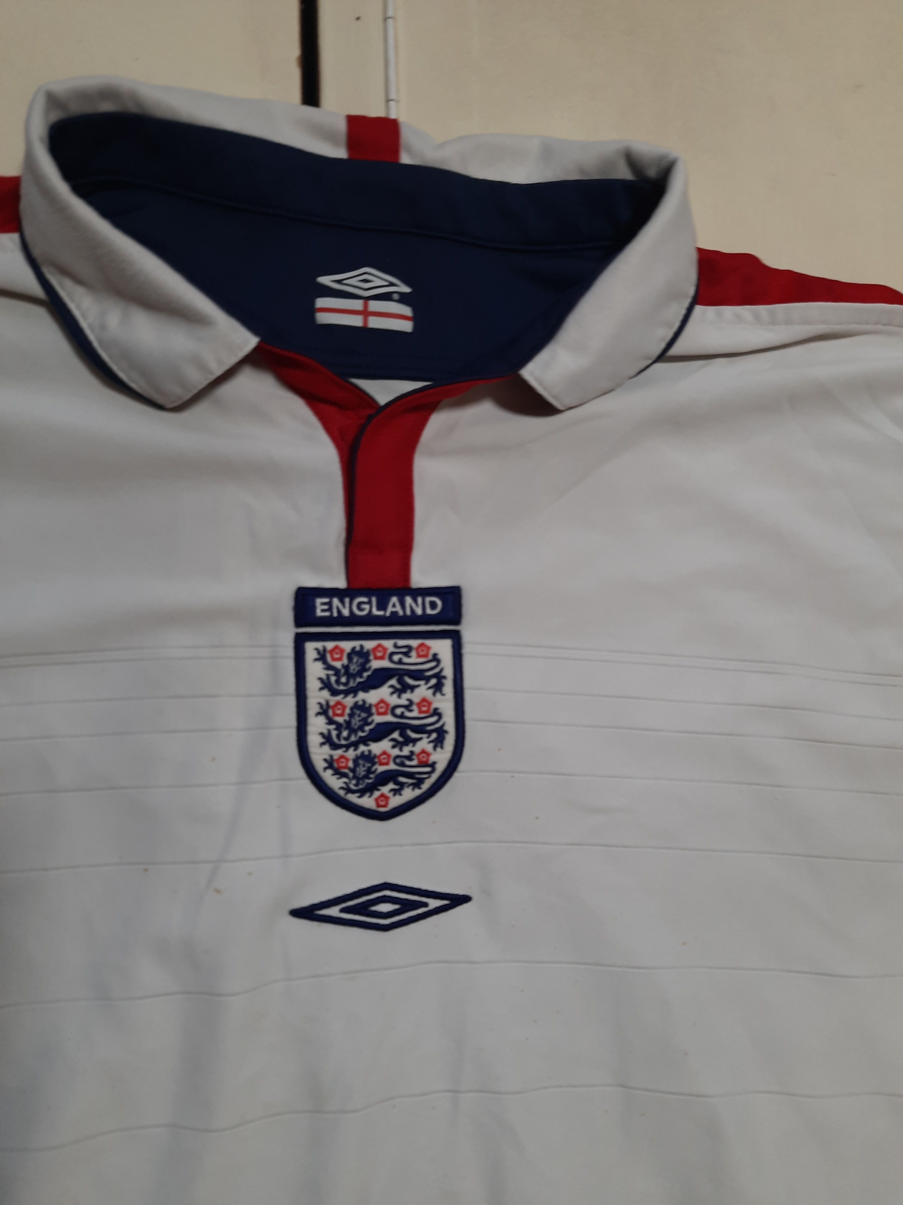 Umbro Umbro England Team 2004 Jersey Size US L / EU 52-54 / 3 - 5 Thumbnail