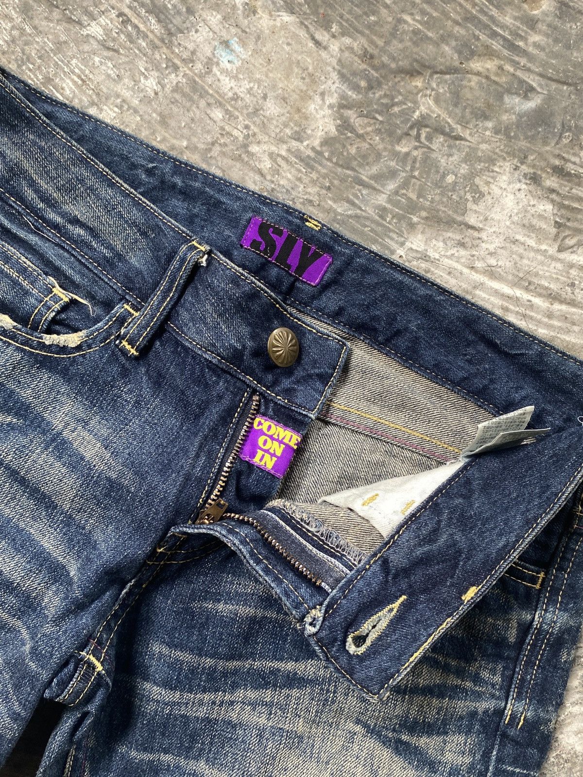 Japanese Brand × Sly Guild 🔥SALE🔥Vintage Sly Distressed Blue Wash Denim Jeans Size 30" / US 8 / IT 44 - 9 Thumbnail