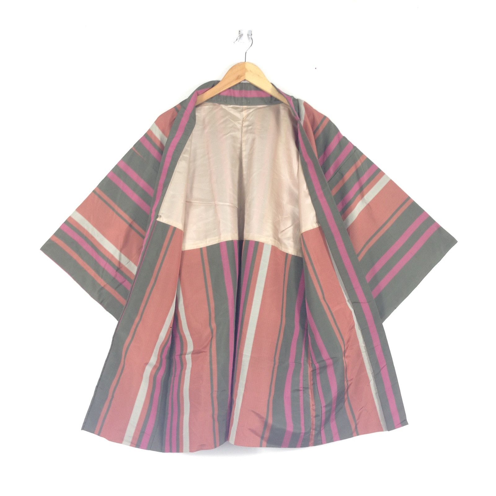 Japanese Brand Vintage Haori Kimono Nice Colour Japanese Fashion Kimono Size US L / EU 52-54 / 3 - 3 Thumbnail